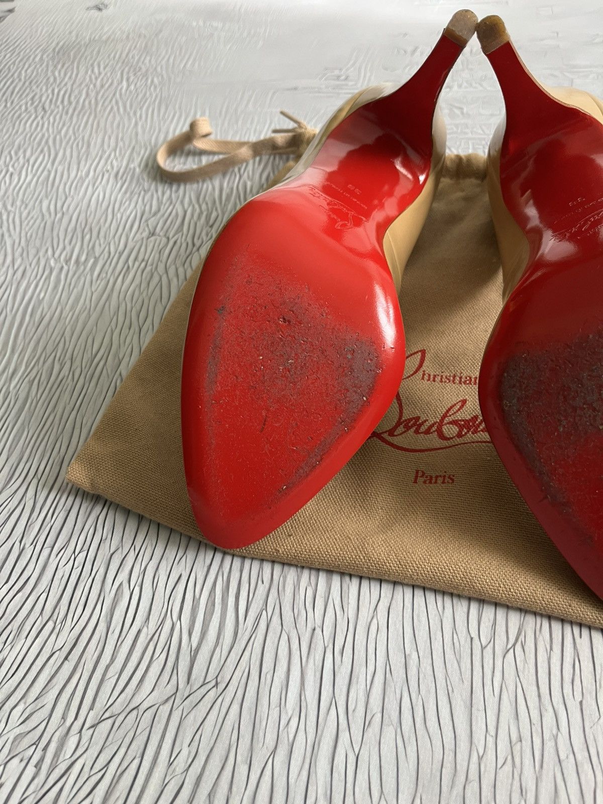 Christian Louboutin Luxury Heels 👠 Beige Made in Italy