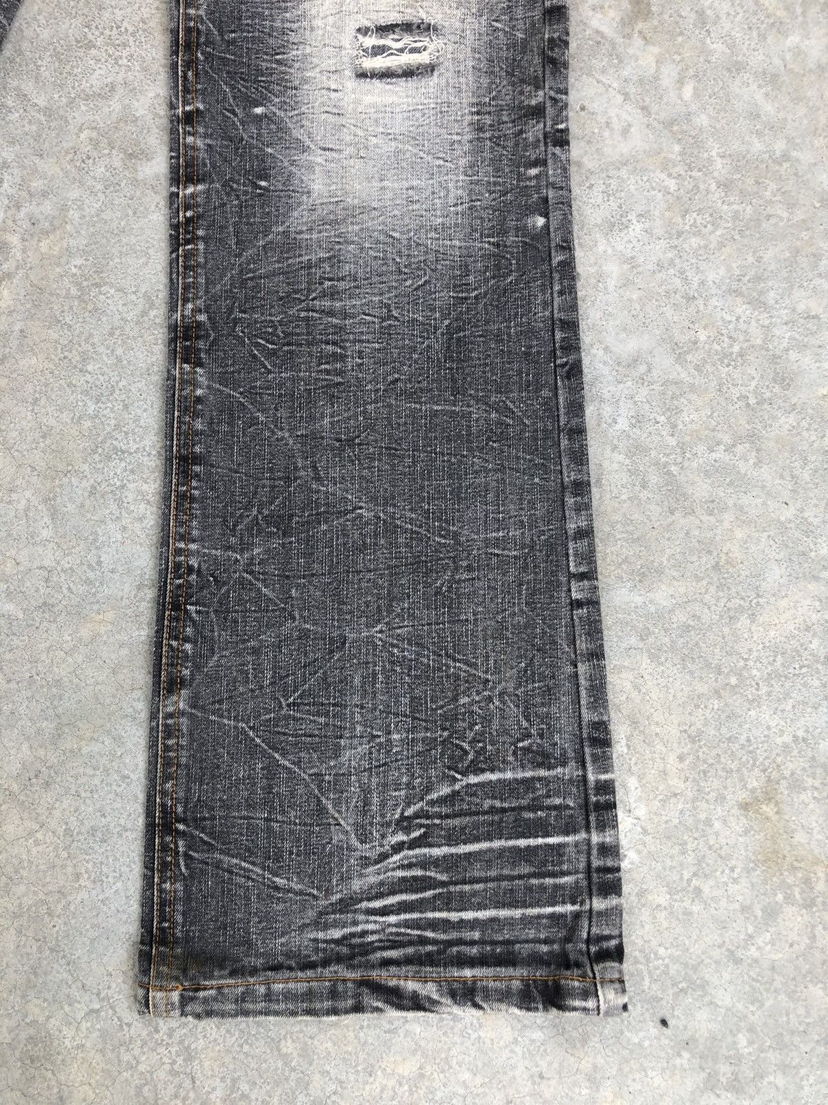 If Six Was Nine Japanese Lowbox Flared Jeans Distressed Size US 32 / EU 48 - 7 Thumbnail