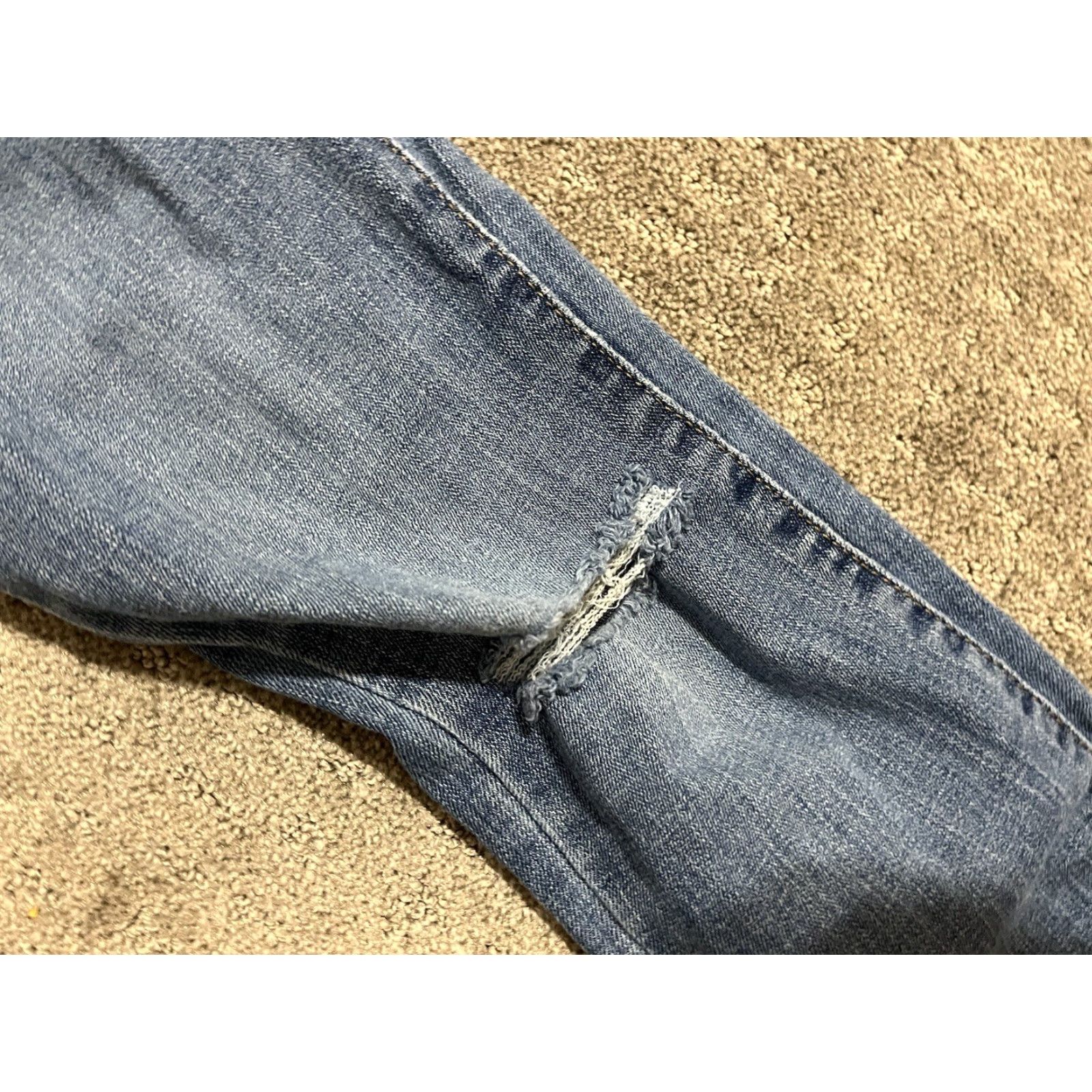 Levi's Levi's 721 High-Rise Skinny Women's Jeans Waist 28x28 Medium Wash Blue Size 28" / US 6 / IT 42 - 6 Thumbnail
