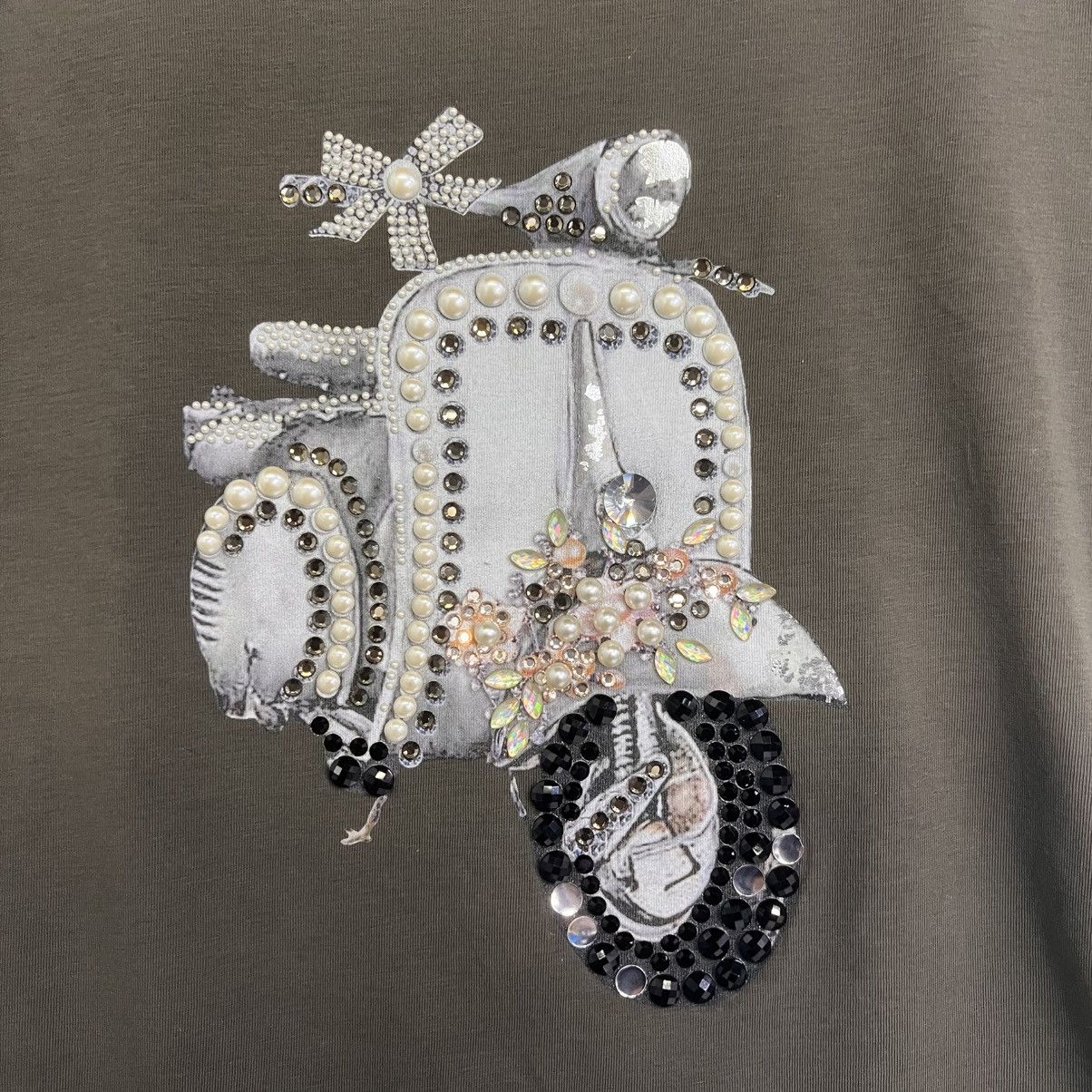 Japanese Brand CORSO ROSSO beaded and sequined Deco Art Scooter Tshirt Size S / US 4 / IT 40 - 3 Thumbnail