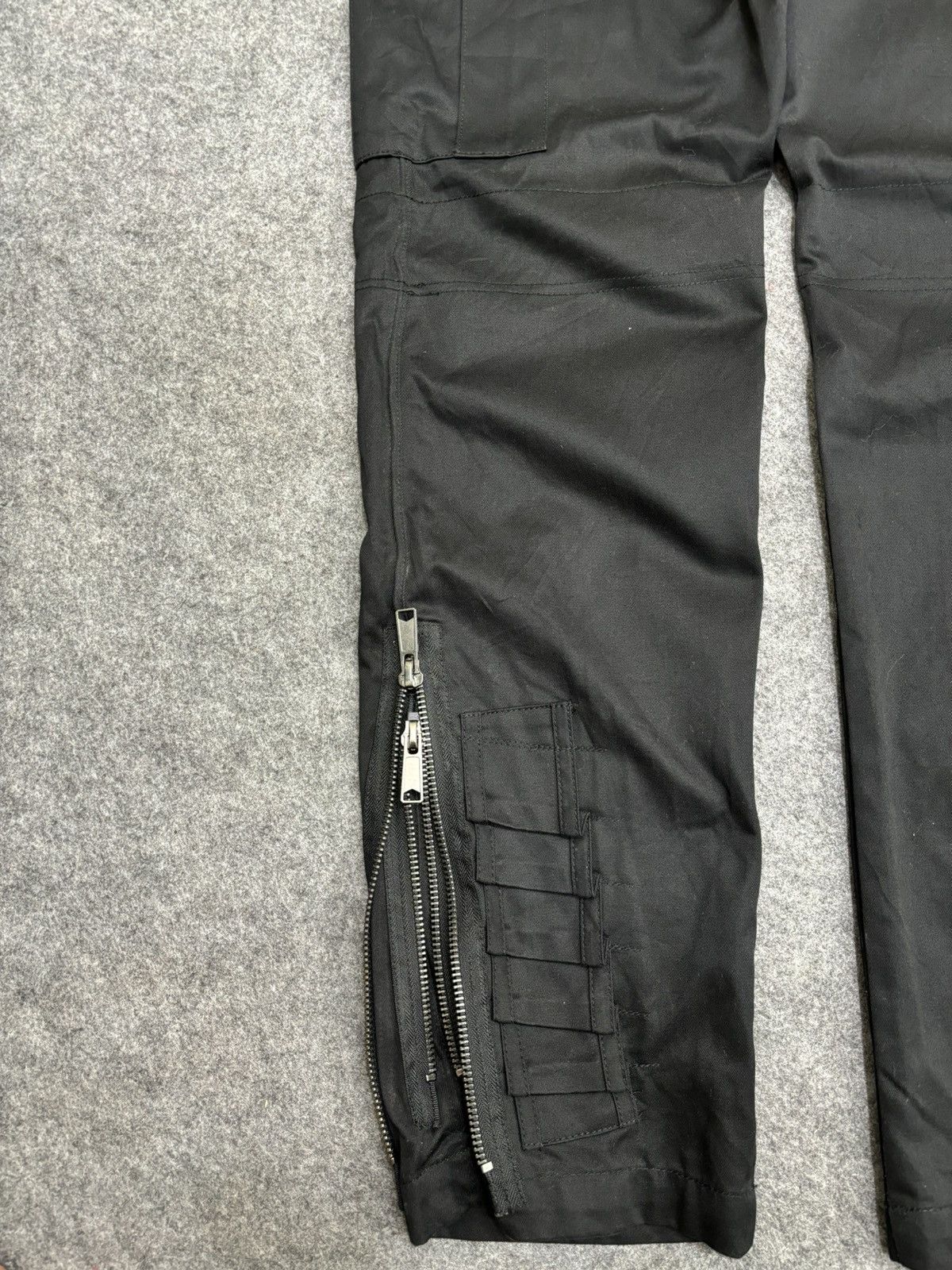 Japanese Brand 💥Punk Style💥Semantic Design Multipockets Zipper Pant F488 Size US 33 - 15 Thumbnail