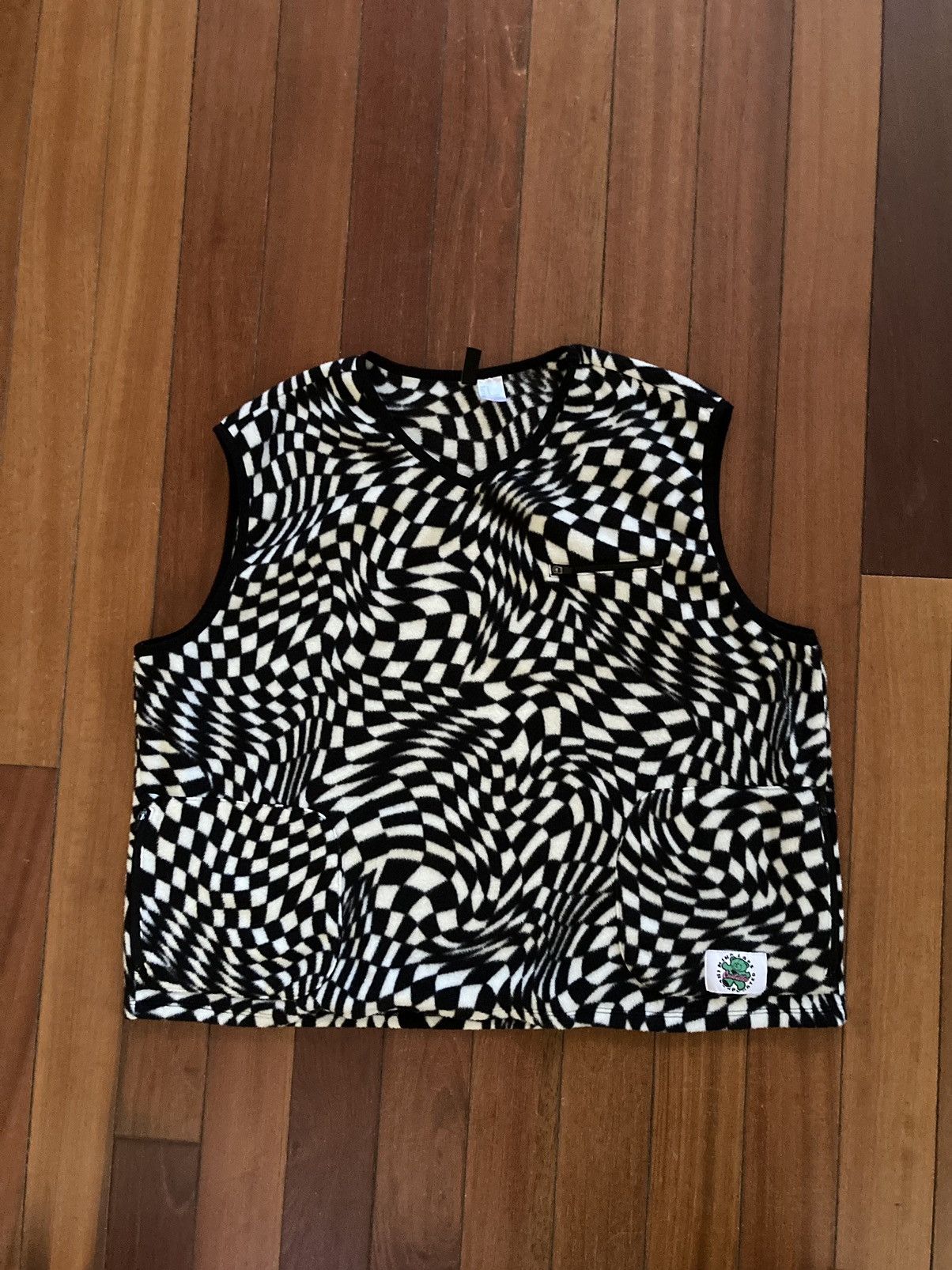 Designer × Vintage H&M Divided Black and White Fleece Optical Illusion Vest Size L / US 10 / IT 46 - 1 Thumbnail