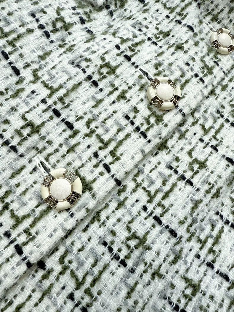Chanel Chanel Beige Green Tweed Jacket Size M / US 6-8 / IT 42-44 - 6 Thumbnail