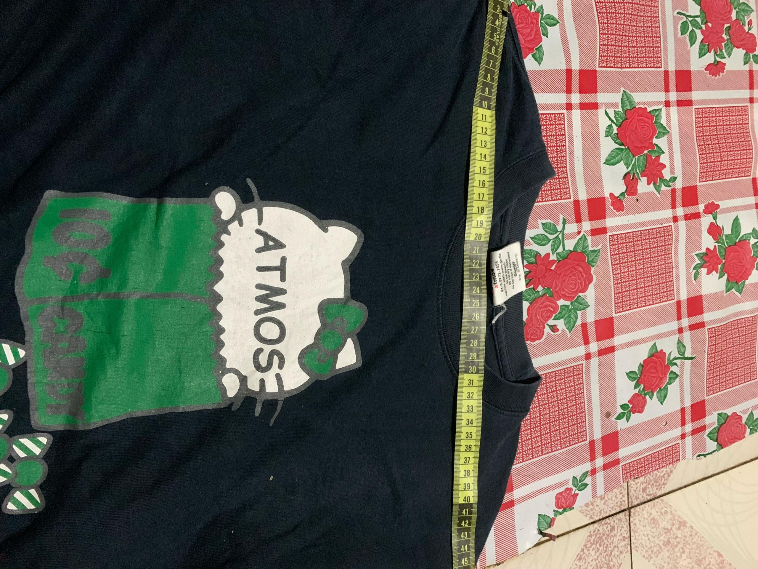 Anime Hello kitty X Atmos Japan Rare Collectible Tshirt Size US L / EU 52-54 / 3 - 7 Thumbnail