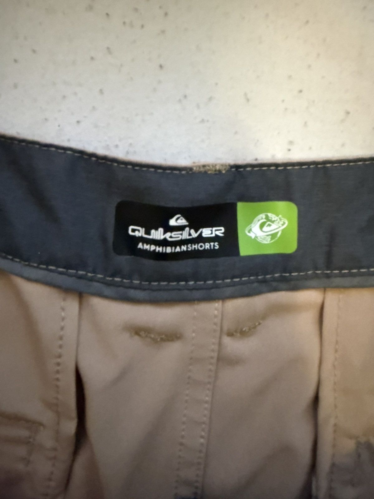 Quicksilver Quicksilver beige quick dry shorts size 36 Size US 36 / EU 52 - 2 Thumbnail