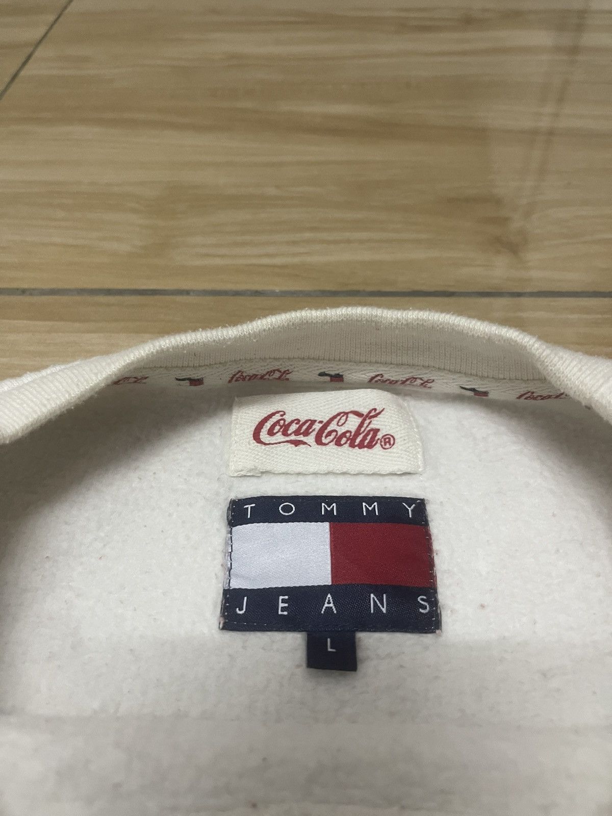 Coca Cola Vintage tommy hilfiger x coca cola Size US L / EU 52-54 / 3 - 8 Thumbnail