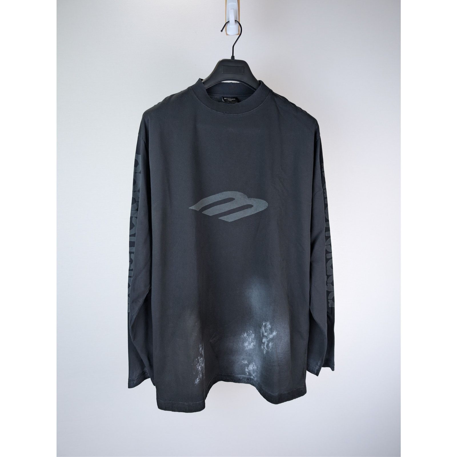 Balenciaga o1tr1nto1025 Offshore Long Sleeve T-Shirt Oversized in