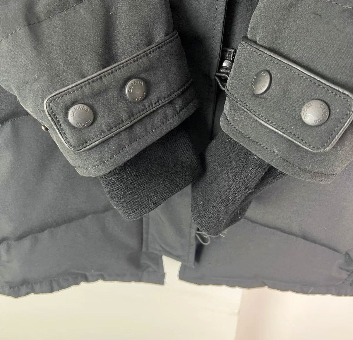 Canada Goose Canada Goose / Black Button Parka Down Jacket K12 Size XS / US 0-2 / IT 36-38 - 6 Thumbnail