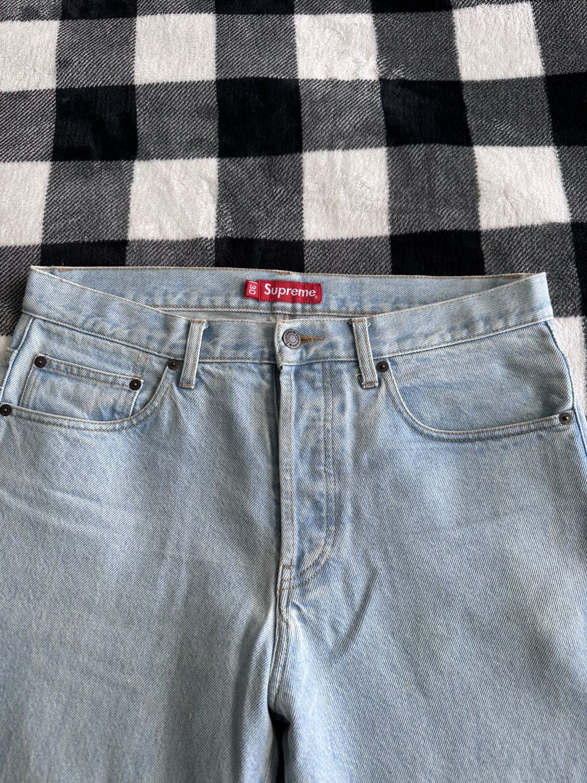 Supreme Supreme Regular Star Logo Denim Jeans 30 Used! Size US 30 / EU 46 - 2 Thumbnail