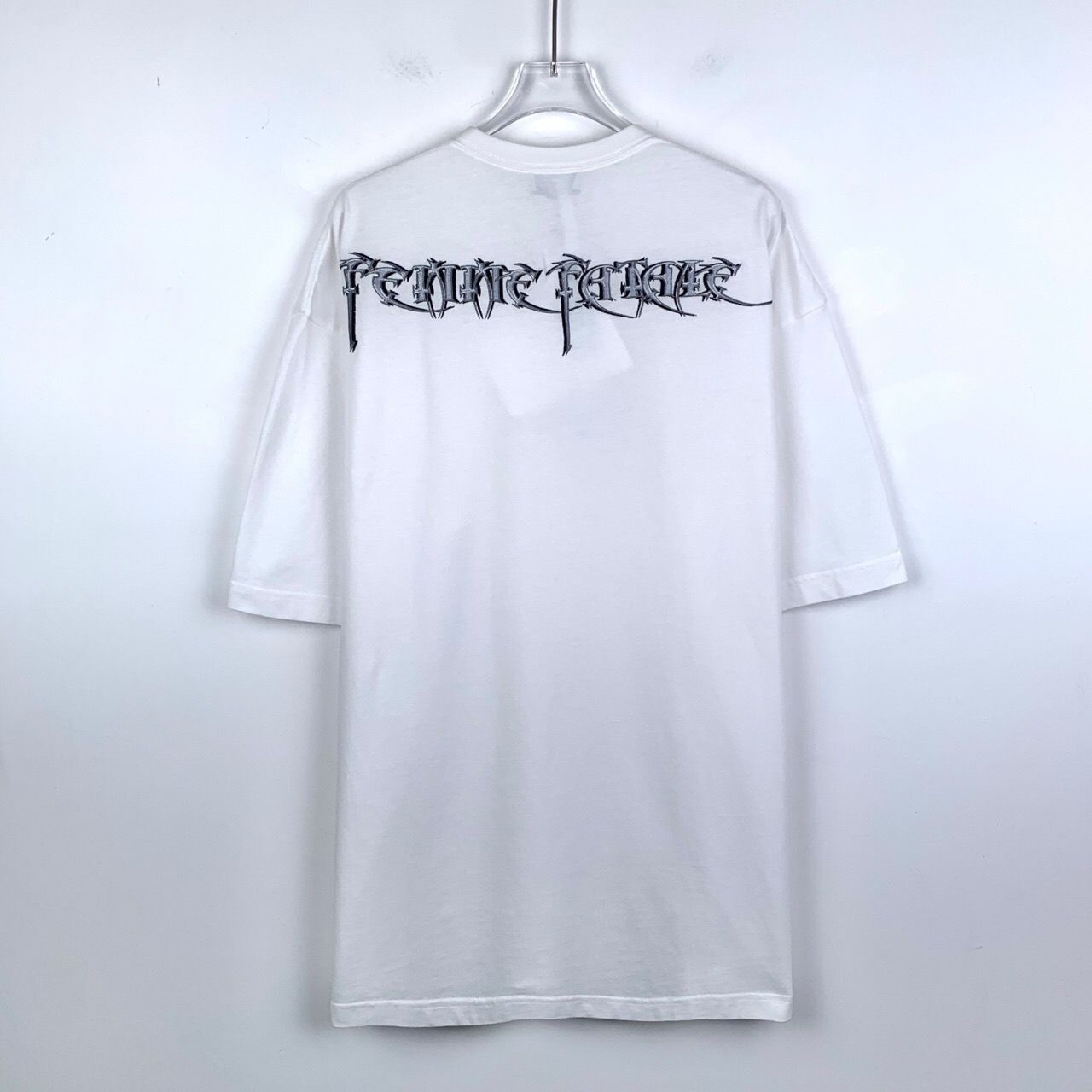 Balenciaga Balenciaga White Cotton Short-Sleeve T-Shirt with Sanskrit Size US S / EU 44-46 / 1 - 8 Thumbnail
