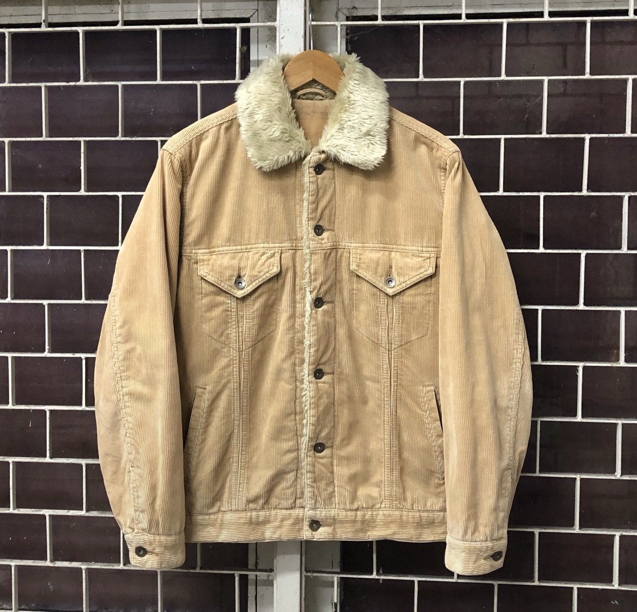 Uniqlo Vintage Uniqlo Corduroy Trucker Jacket Size US L / EU 52-54 / 3 - 9 Thumbnail