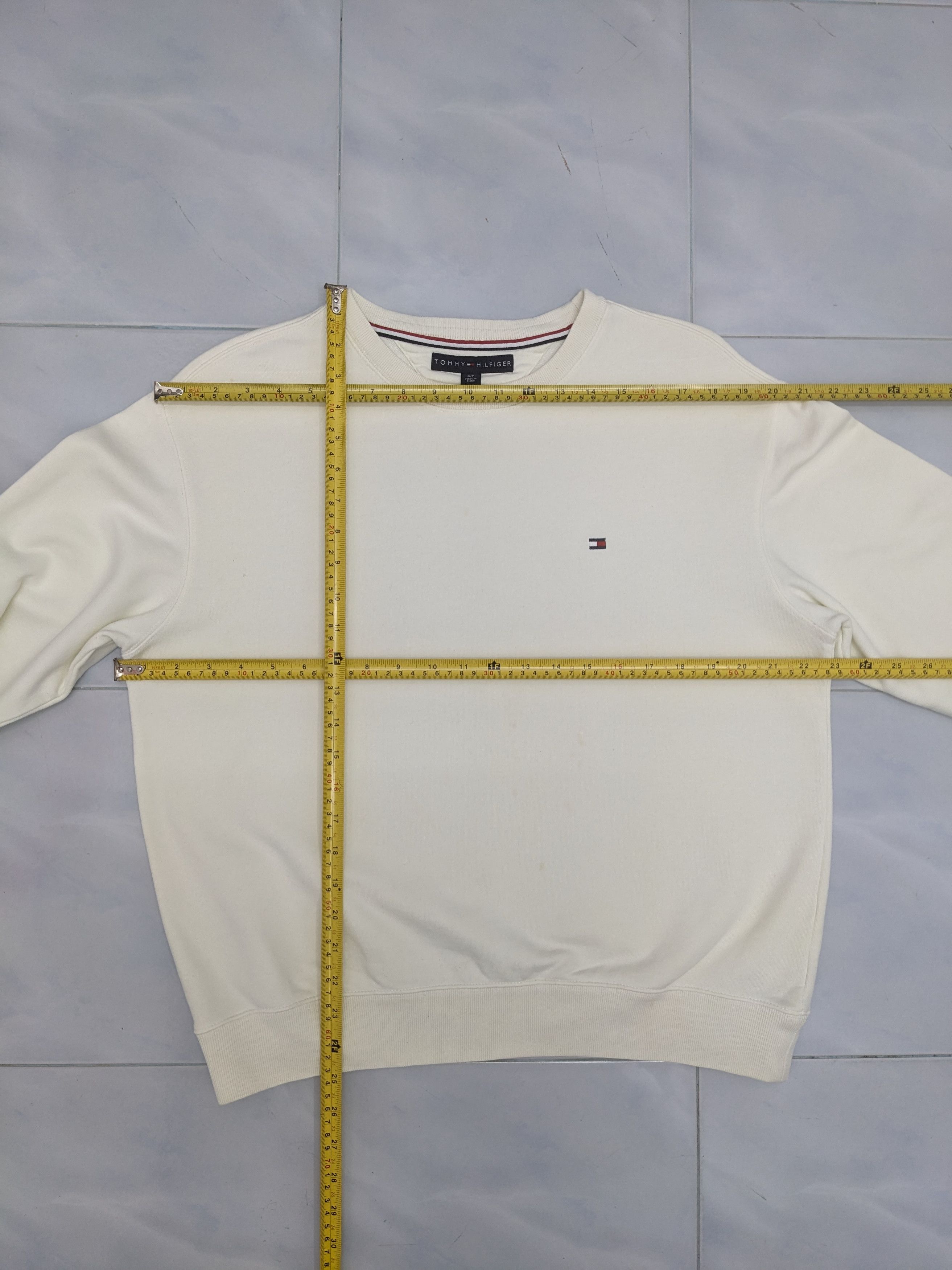 Tommy Hilfiger Tommy Hilfiger Distressed Sweatshirt Size US L / EU 52-54 / 3 - 7 Thumbnail
