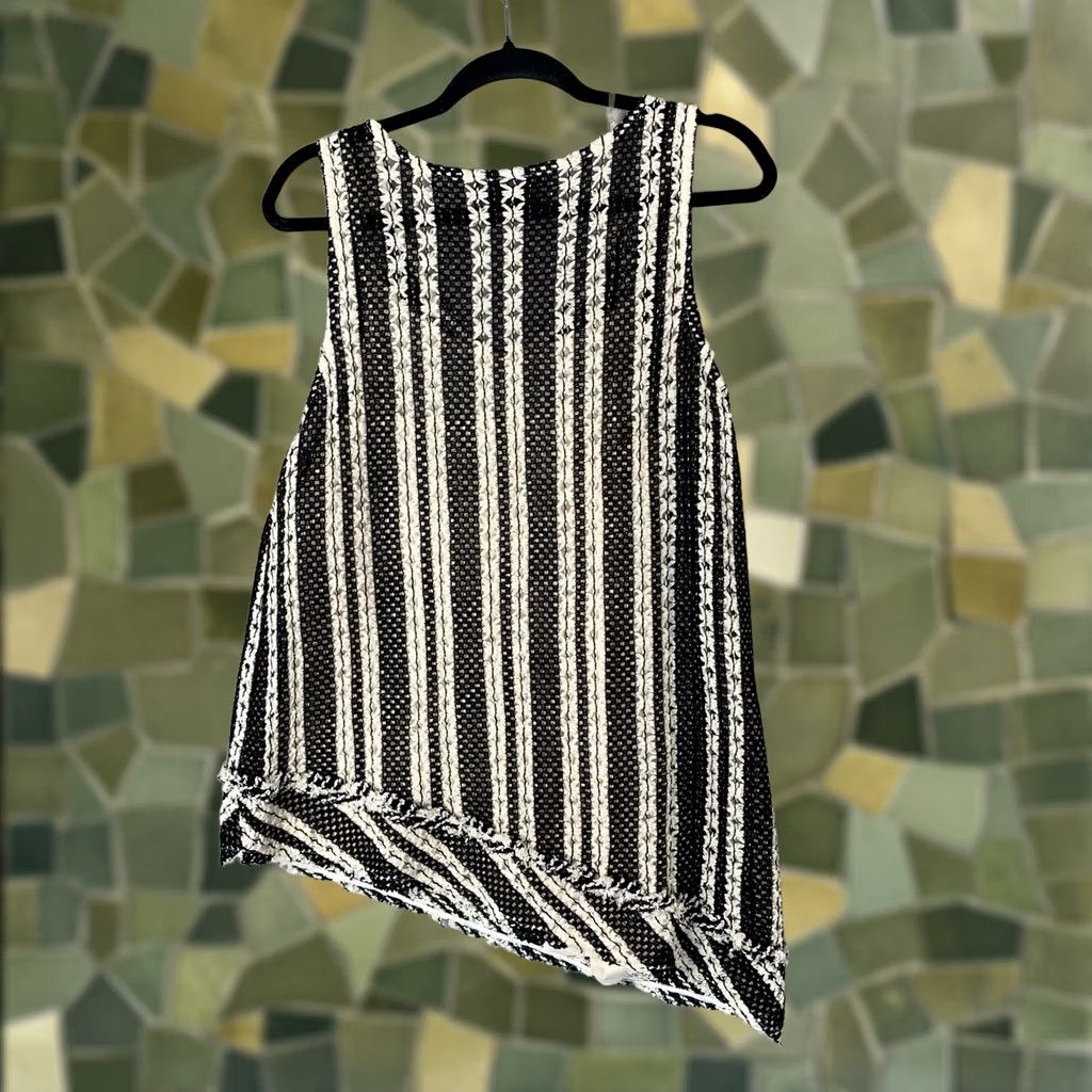 Vintage Rafaella Top Women L Black/White Sleeveless Open Knit Crochet Boho Grunge V-Neck Pullover Tunic Waste: N/A Size L / US 10 / IT 46 - 1 Thumbnail
