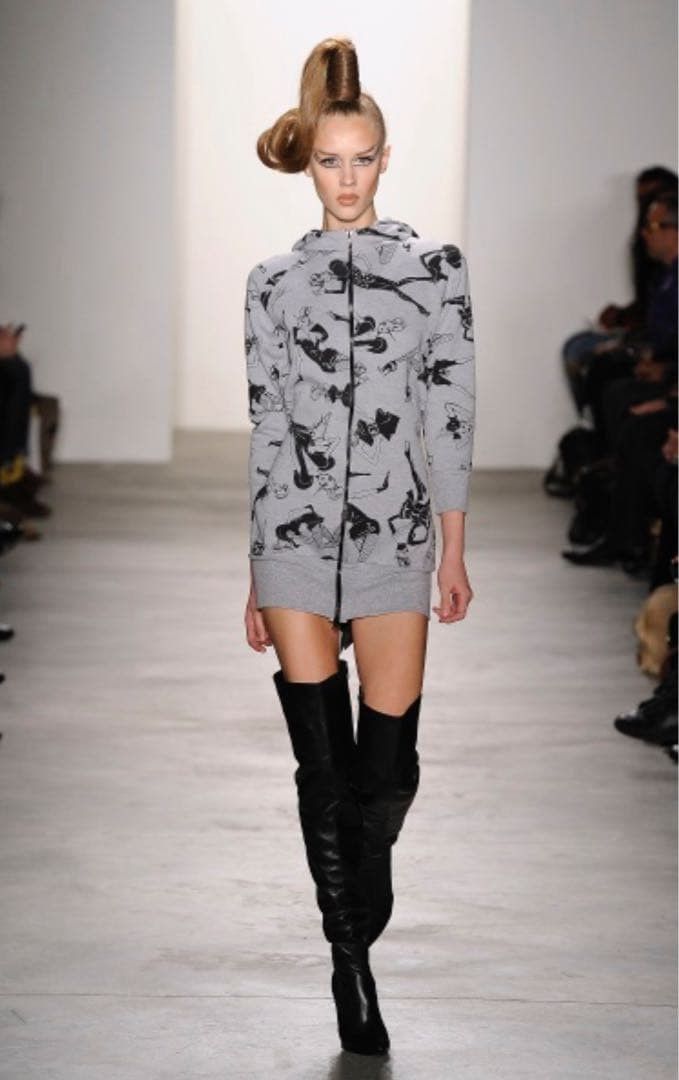Jeremy Scott Vintage Jeremy Scott Fall 2010 Ready To Wear Hoodie Size M / US 6-8 / IT 42-44 - 1 Thumbnail