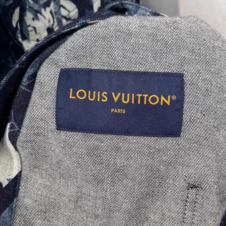 Louis Vuitton Louis Vuitton Floral logo denim jacket Size US M / EU 48-50 / 2 - 5 Thumbnail