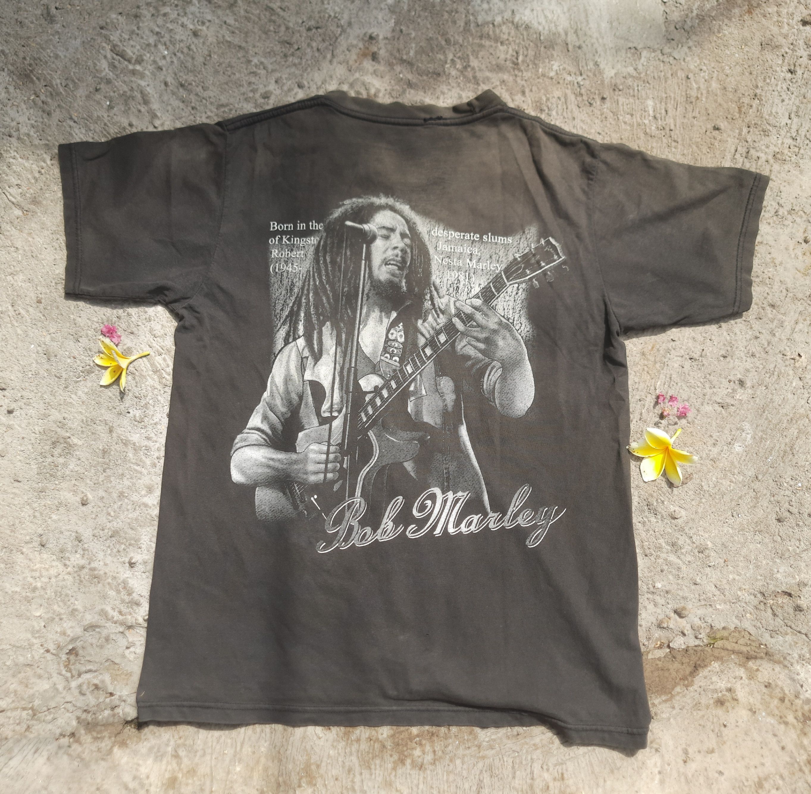 Rap Tees Y2K BOB MARLEY Memorial Tee Distressed Size US M / EU 48-50 / 2 - 2 Thumbnail