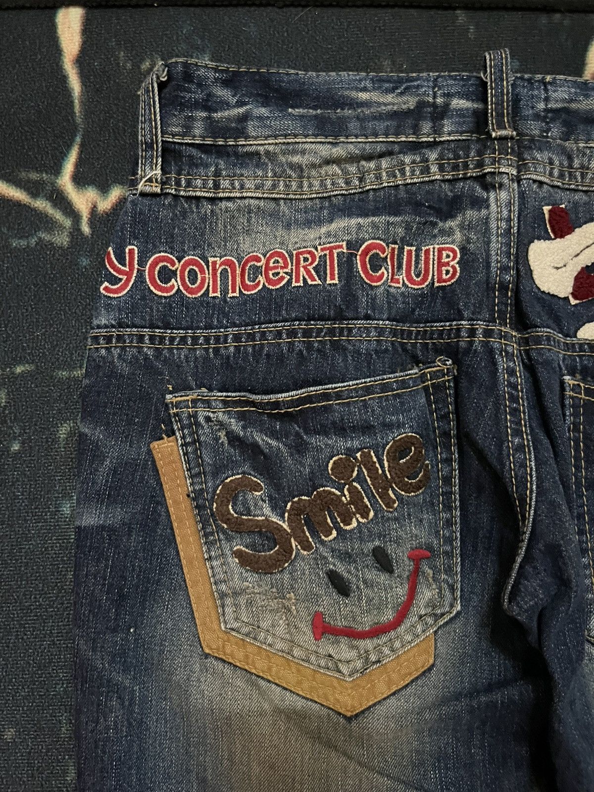Japanese Brand × Jean × Vintage YOSHITOMO NARA LOLITA JEANS 32 X 35.5 Size 32" / US 10 / IT 46 - 14 Thumbnail