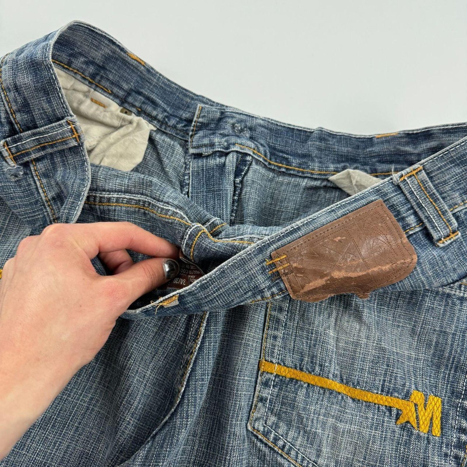Diesel × Japanese Brand × Vintage Vintage mecca archive y2k faded embroidered distressed jeans Size US 36 / EU 52 - 6 Thumbnail