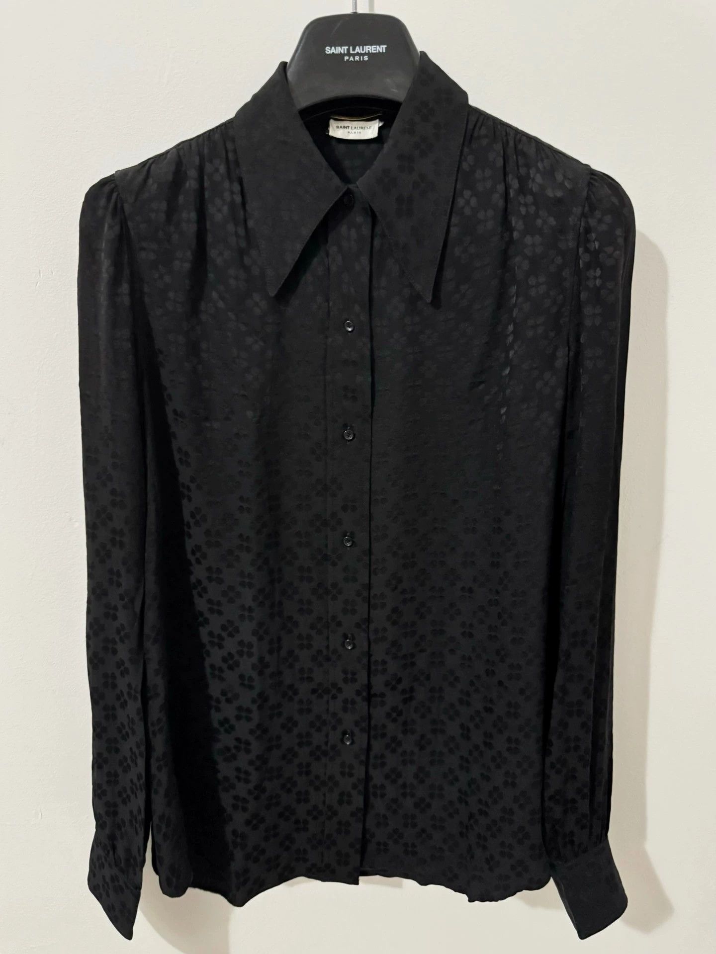 Saint Laurent Paris SLP22S silk Black Samurai shirt with all-over clover print Size L / US 10 / IT 46 - 1 Thumbnail