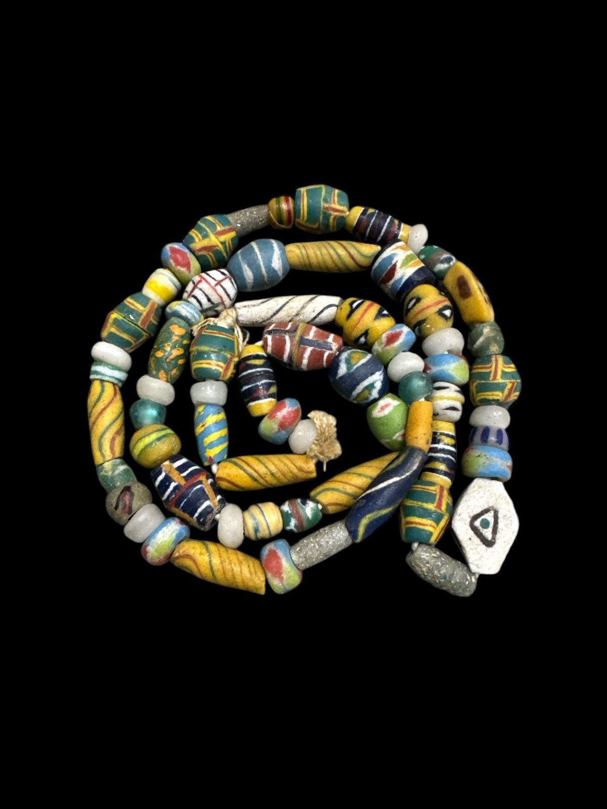 Jewelry VINTAGE VENETIAN AFRICAN GLASS TRADE BEADS STRAND NECKLACE Size 30 - 1 Thumbnail