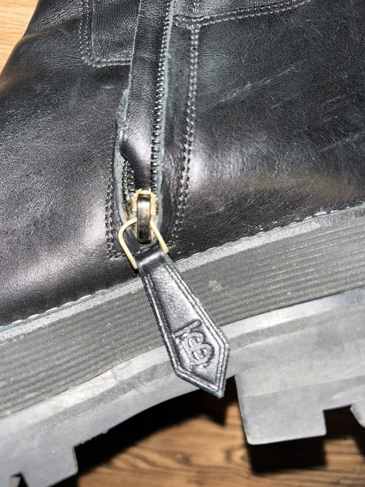 Burberry Burberry Black Leather Lug Sole Zip Combat Boots US 9 Size US 9 / IT 39 - 4 Thumbnail