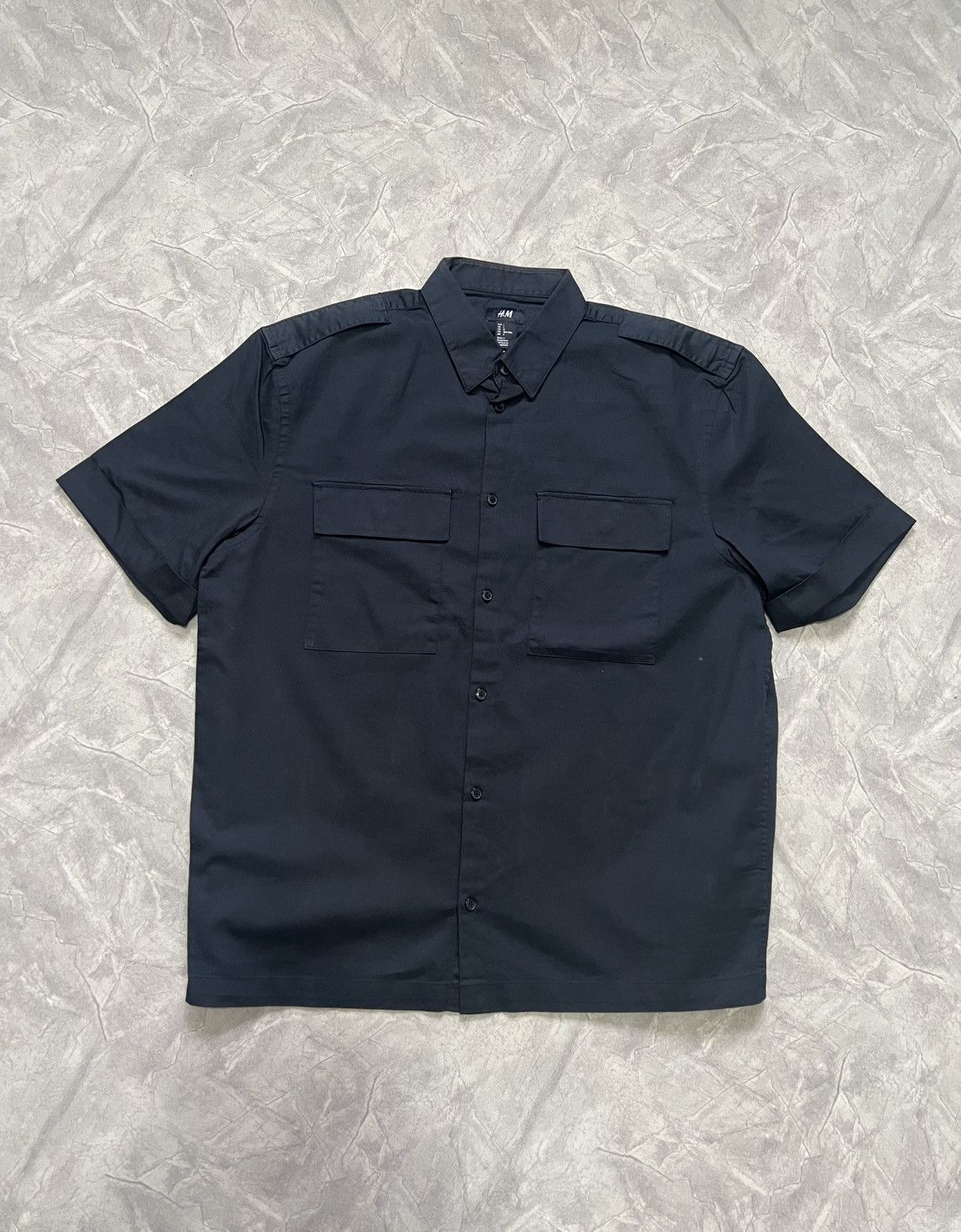 Band Tees H&M Basic Shirt Size US L / EU 52-54 / 3 - 1 Thumbnail