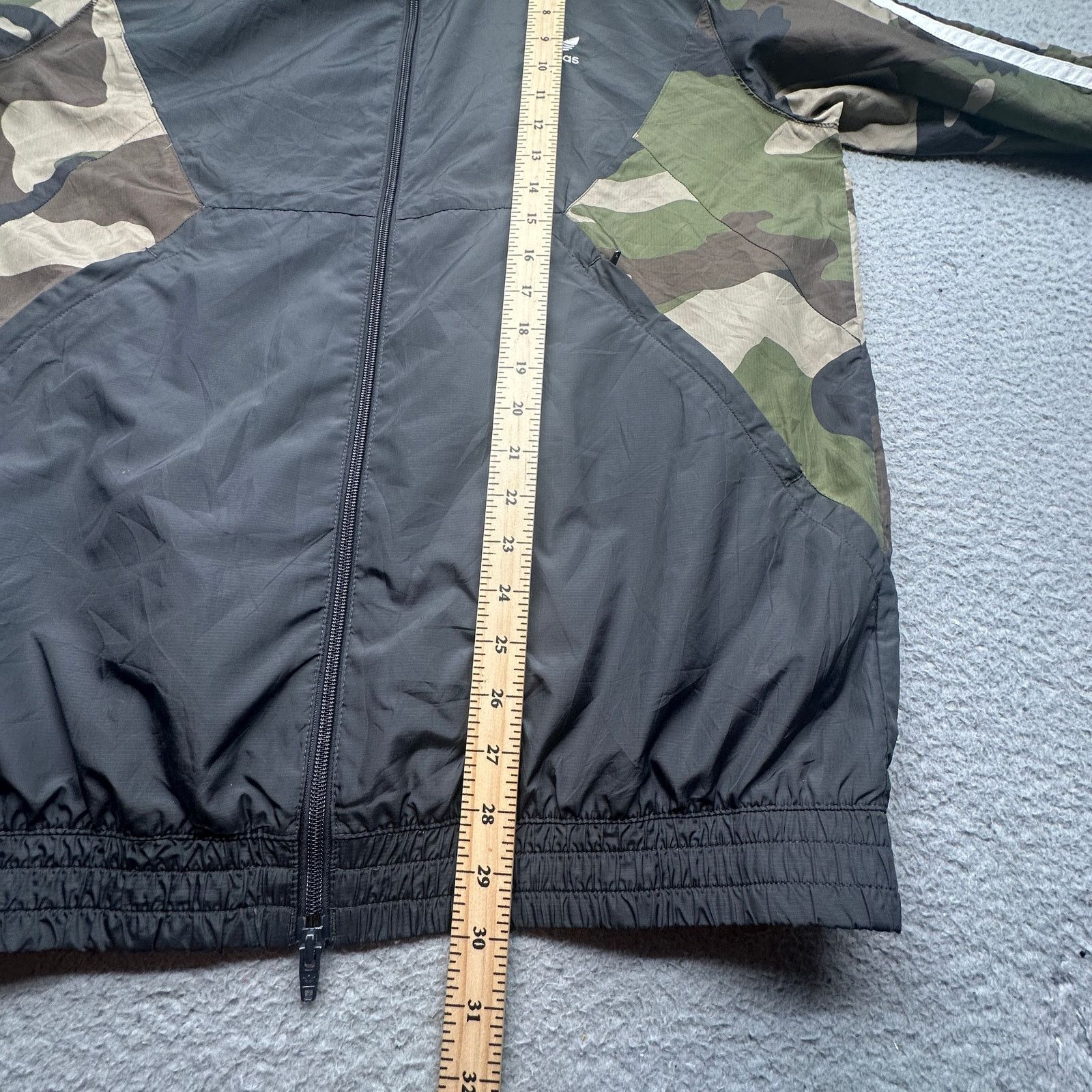 Adidas Adidas Originals Camo Windbreaker Hooded Jacket Large Size US L / EU 52-54 / 3 - 7 Thumbnail