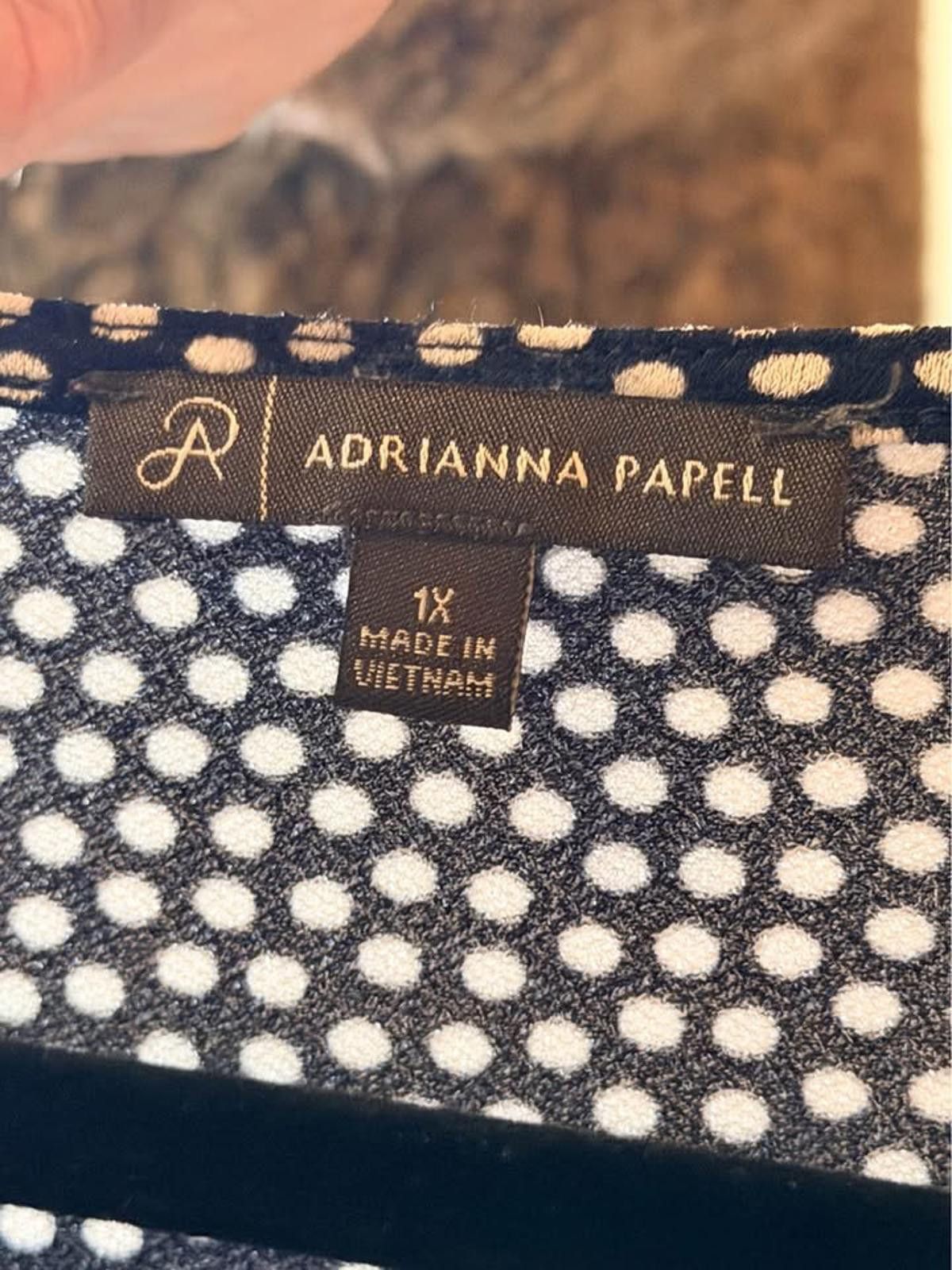 Other Adrianna Papell Navy Polka Dot Top 1X Size XL / US 12-14 / IT 48-50 - 2 Thumbnail