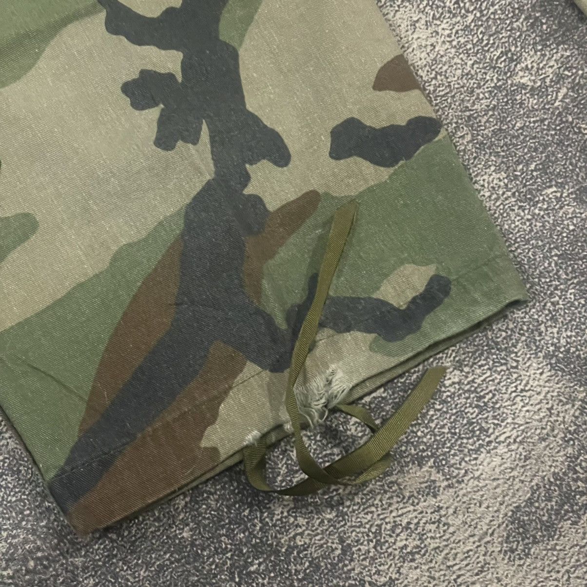 Vintage Vintage camo tactical pants Size US 33 - 6 Thumbnail