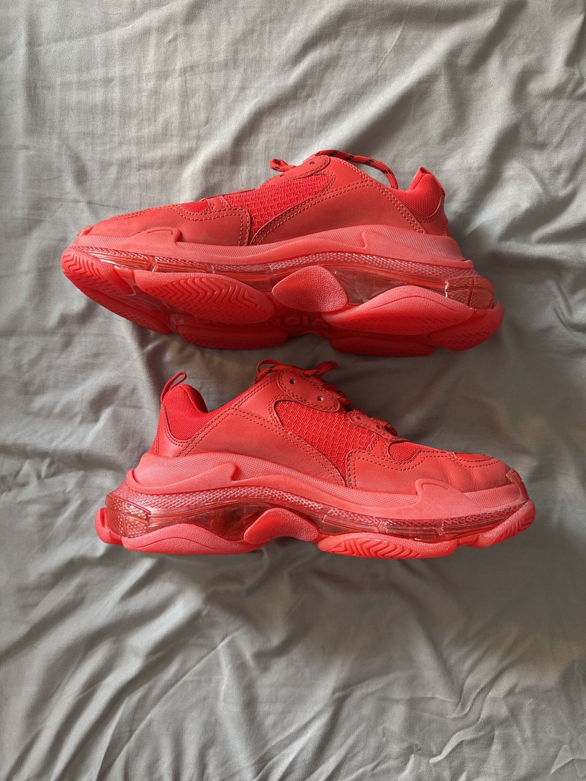 Balenciaga Balenciaga Wmns Triple S Sneaker Size US 10.5 / IT 40.5 - 2 Thumbnail