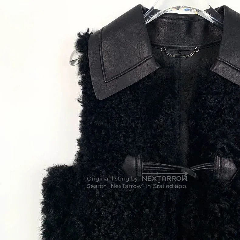 Fendi Fendi Black Shearling Collar Vest Outerwear. Size US M / EU 48-50 / 2 - 3 Thumbnail