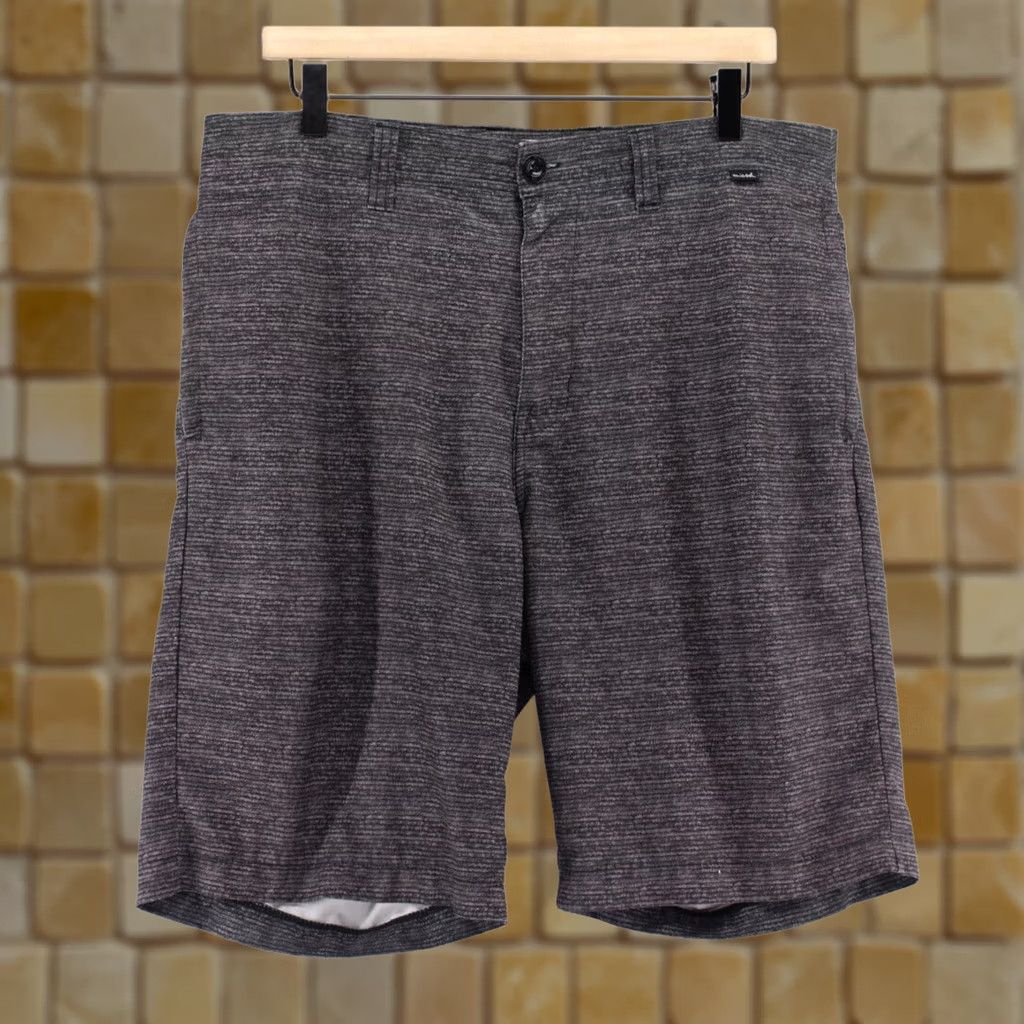 TravisMathew Travis Mathew Men's Golf Shorts Performance Tech Stretch Traveler Gray 34 Short Casual Chino Breathable Pockets Regular 34in Waist Inseam 10in Size US 34 / EU 50 - 1 Thumbnail