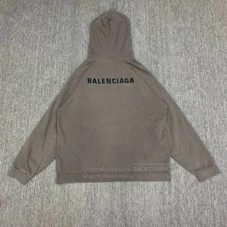 Balenciaga Balenciaga Gray Embroidered Hoodie. Size US S / EU 44-46 / 1 - 1 Thumbnail