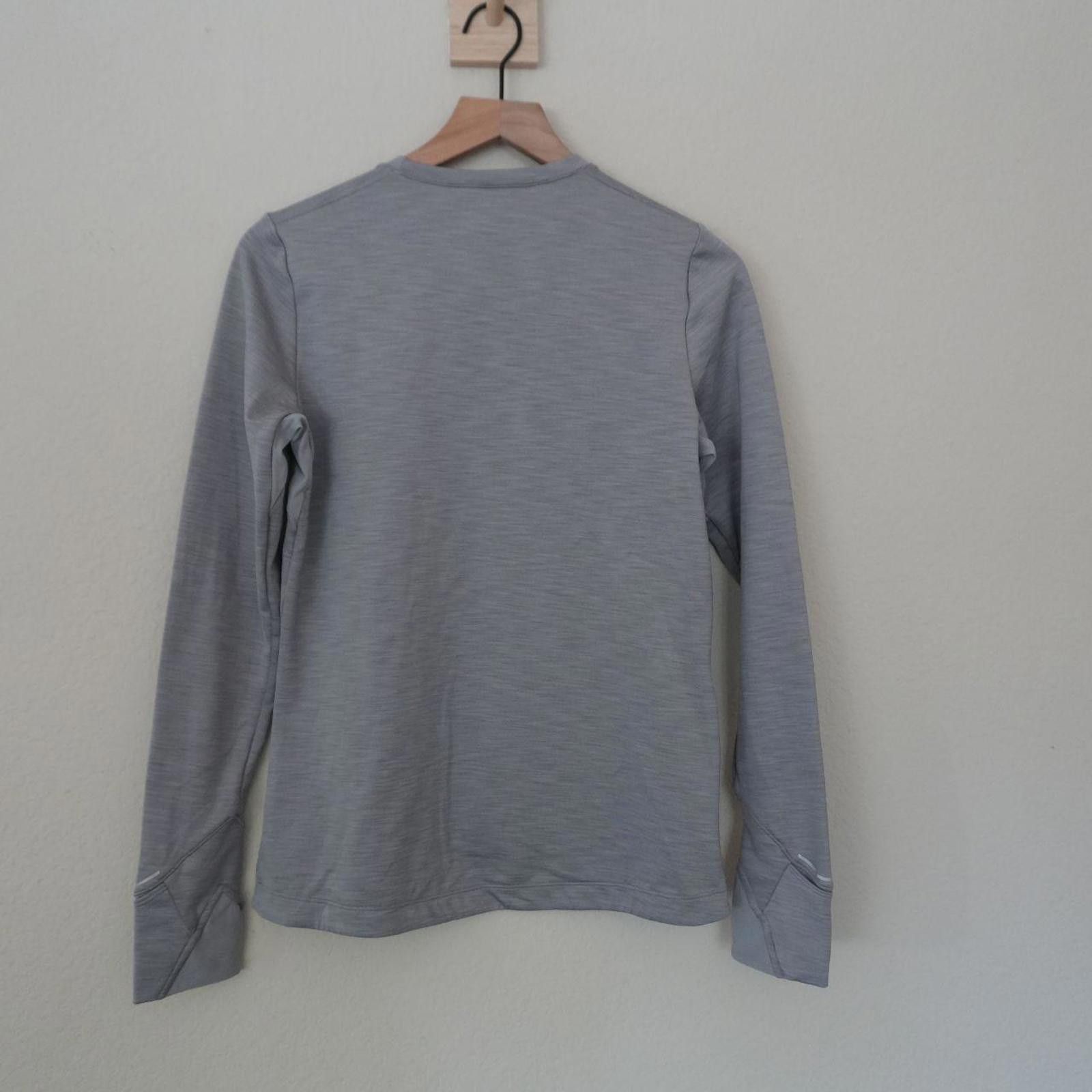 Other Athleta Shirt Men's XS Grey Side Zip Pocket Training Size US XS / EU 42 / 0 - 6 Thumbnail