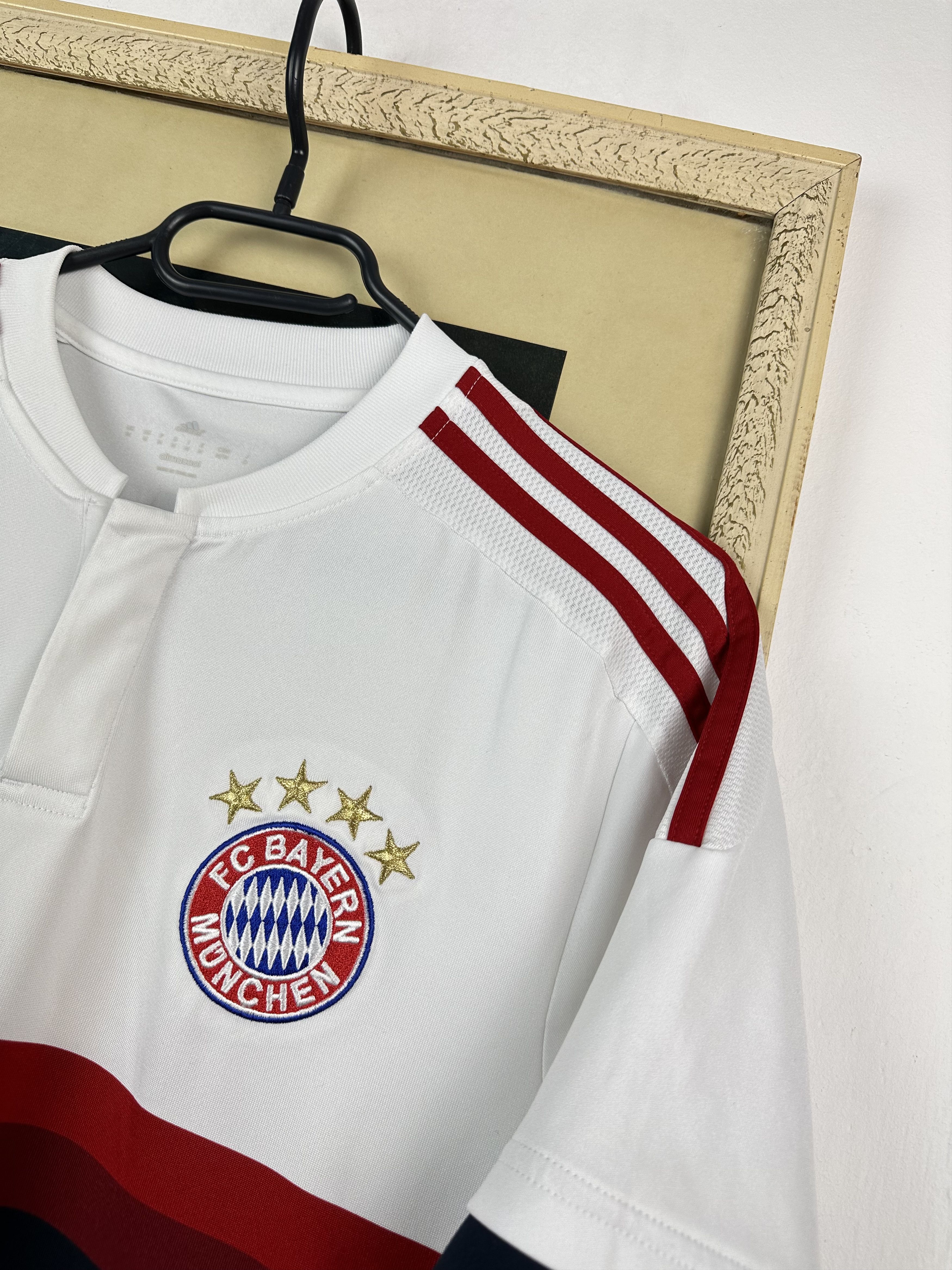 Adidas Bayern Munich football shirt 2015 #23 Vidal Adidas Jersey Size US M / EU 48-50 / 2 - 5 Thumbnail