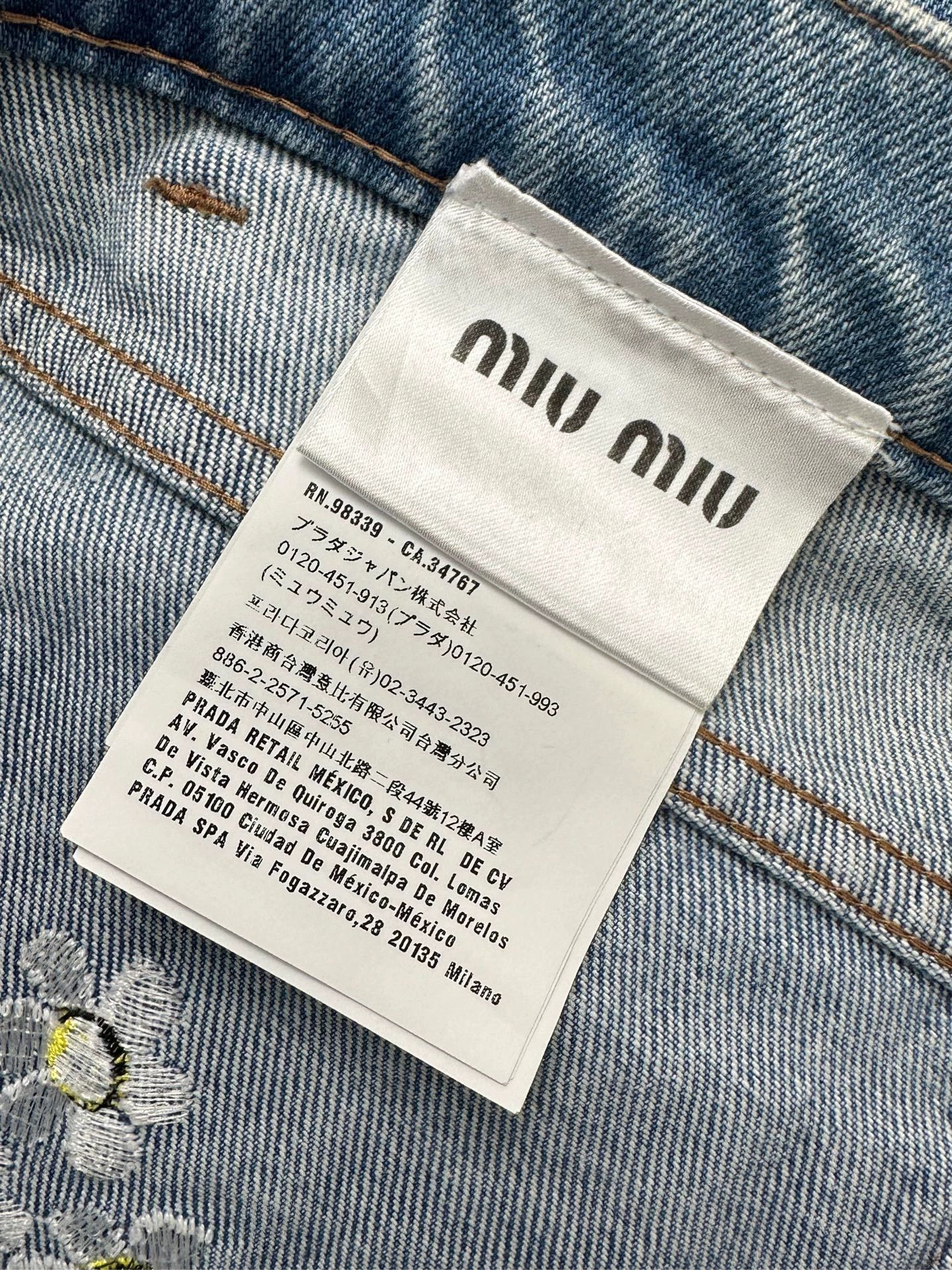 Miu Miu MIU MIU heavily embroidered daisy blue women's jeans Size 42" / US 20 - 9 Thumbnail