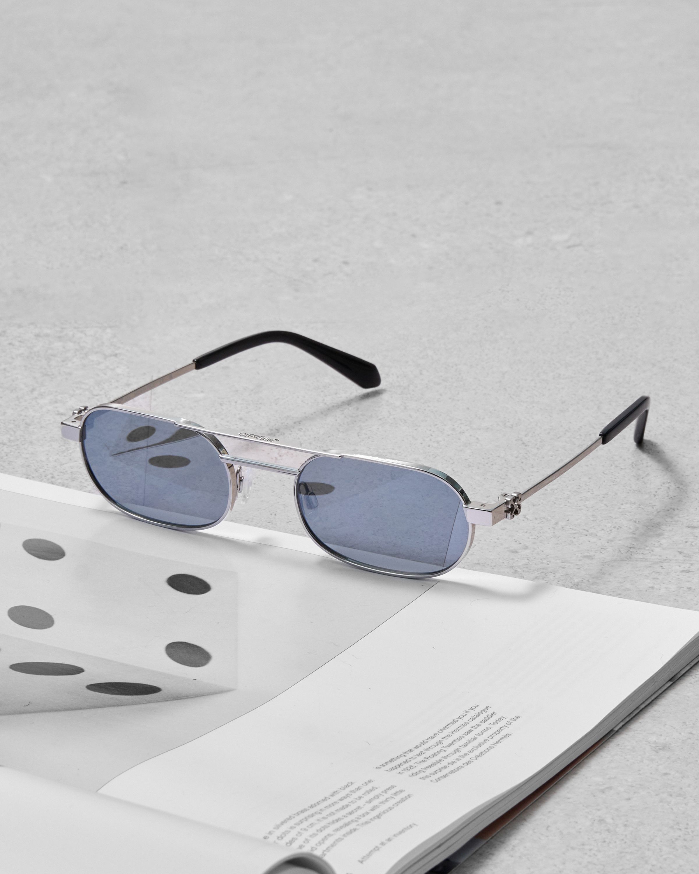 Off-White OFF WHITE Vaiden Oval Frame Sunglasses Size ONE SIZE - 1 Thumbnail