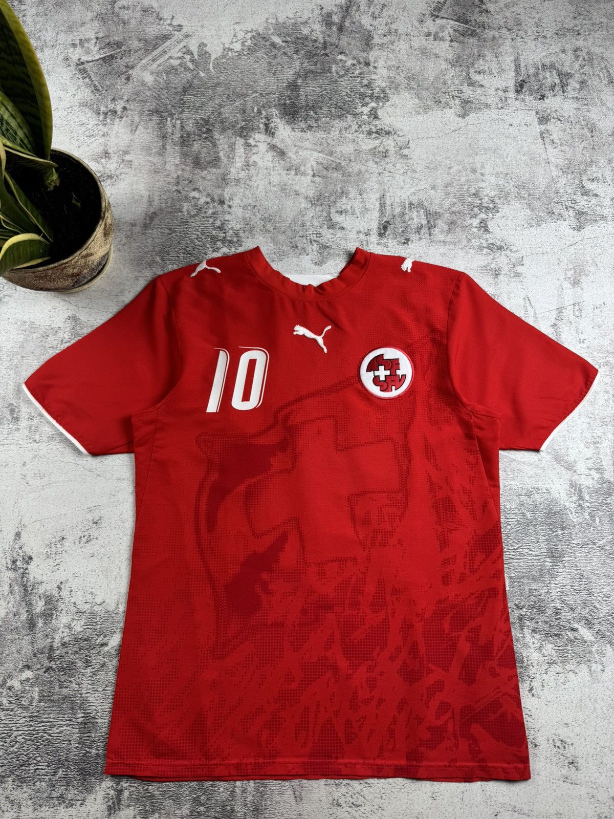 Puma Switzerland Swiss 2006/2008 Vintage #10 Pascal Red Soccer Football Shirt Jersey Size US S / EU 44-46 / 1 - 6 Thumbnail