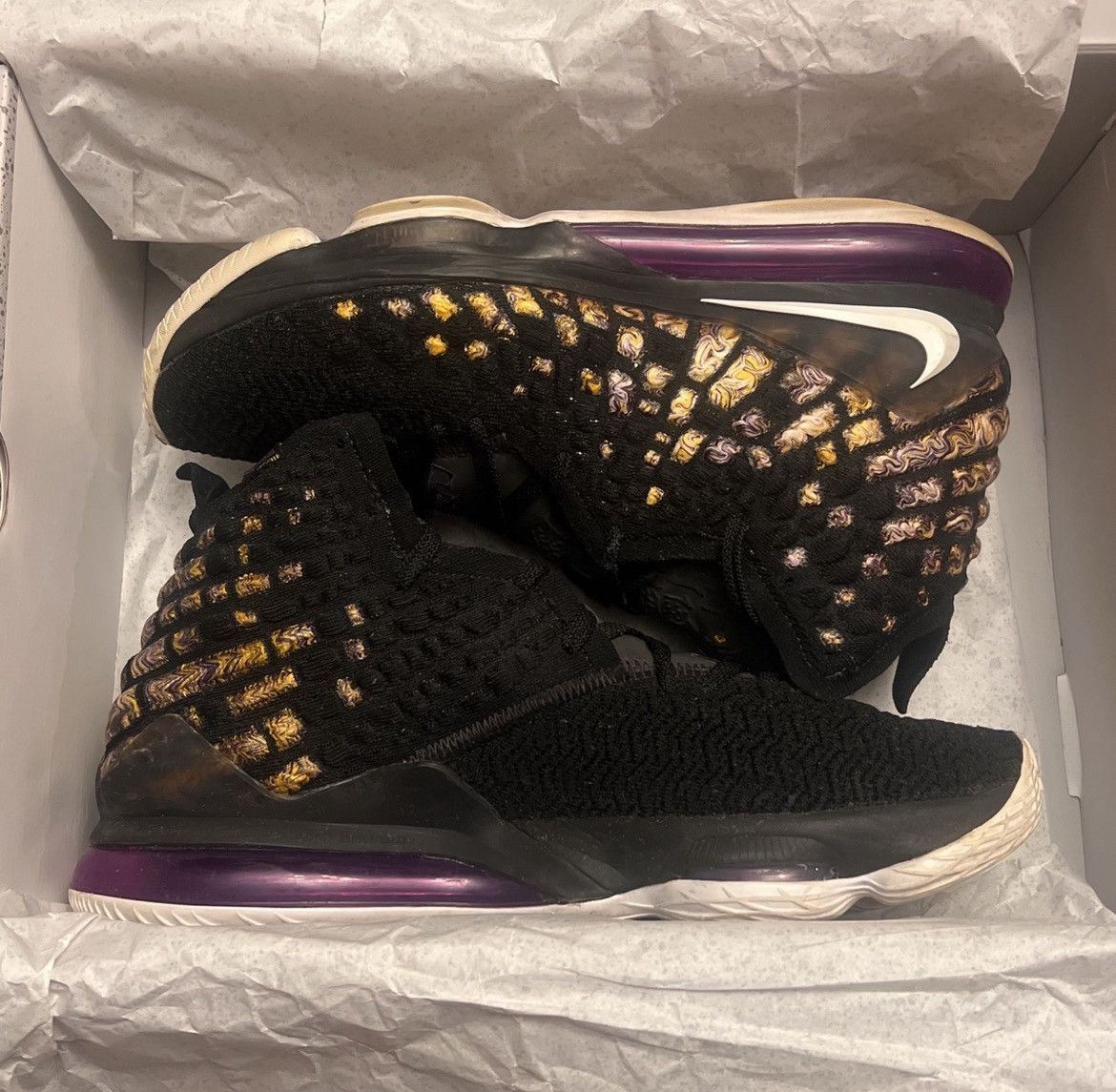 Nike NIKE LEBRON 17 XVII Air Max 2019 Jordan Lakers Yellow Purple Size US 12 / EU 45 - 1 Thumbnail