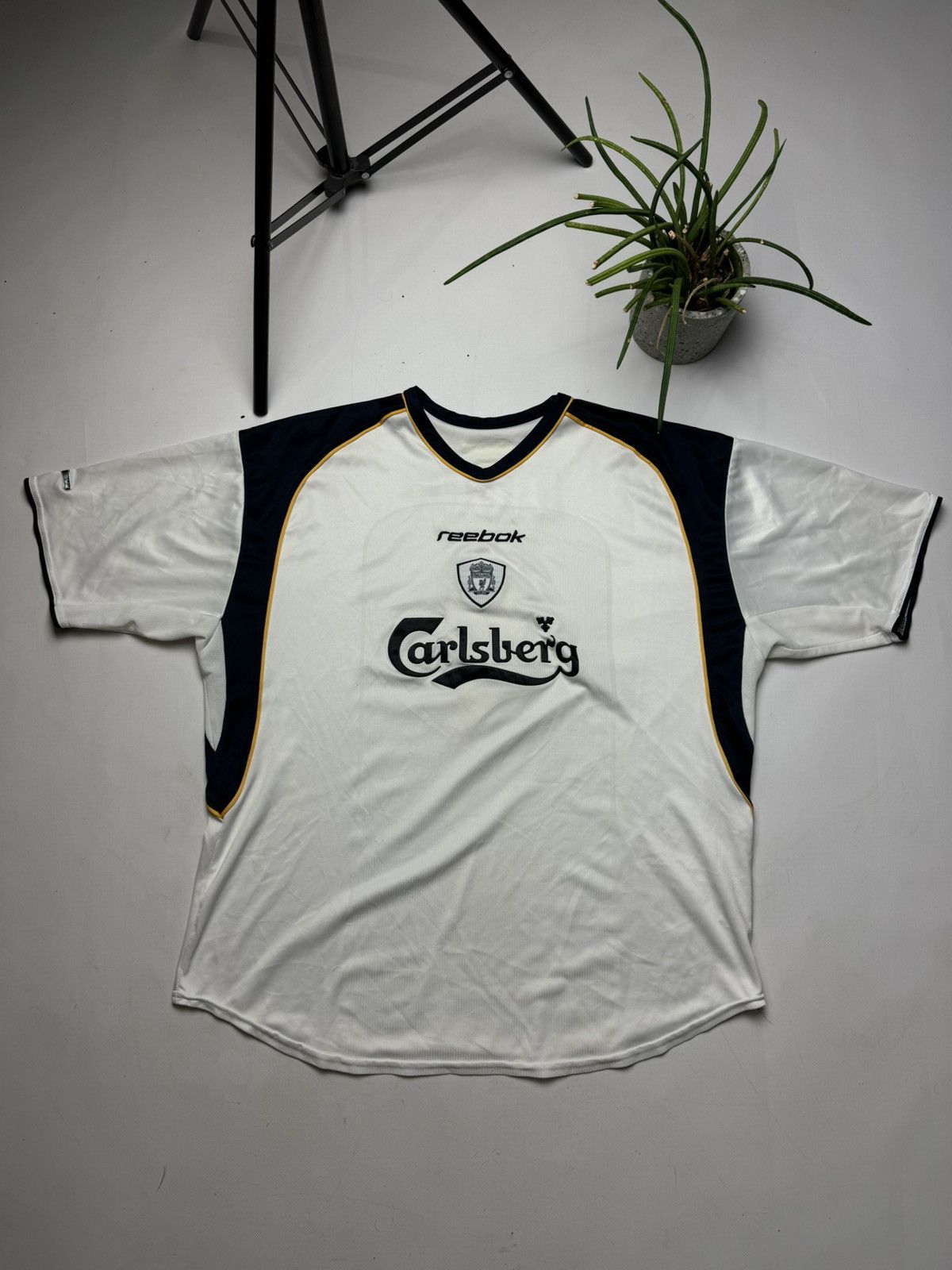 Reebok × Vintage Rare vintage Reebok Liverpool #9 Diuf soccer jersey y2k Size US L / EU 52-54 / 3 - 2 Thumbnail