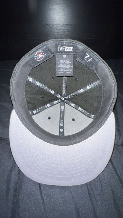 New Era Black Yankee Fitted flat brim | Grailed