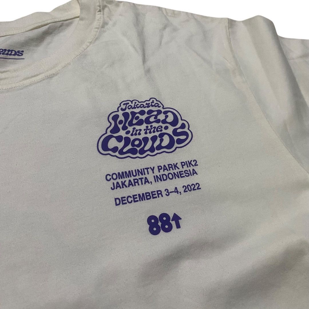 Other Jakarta head in the clouds official merchandise white tee Size US XL / EU 56 / 4 - 3 Thumbnail