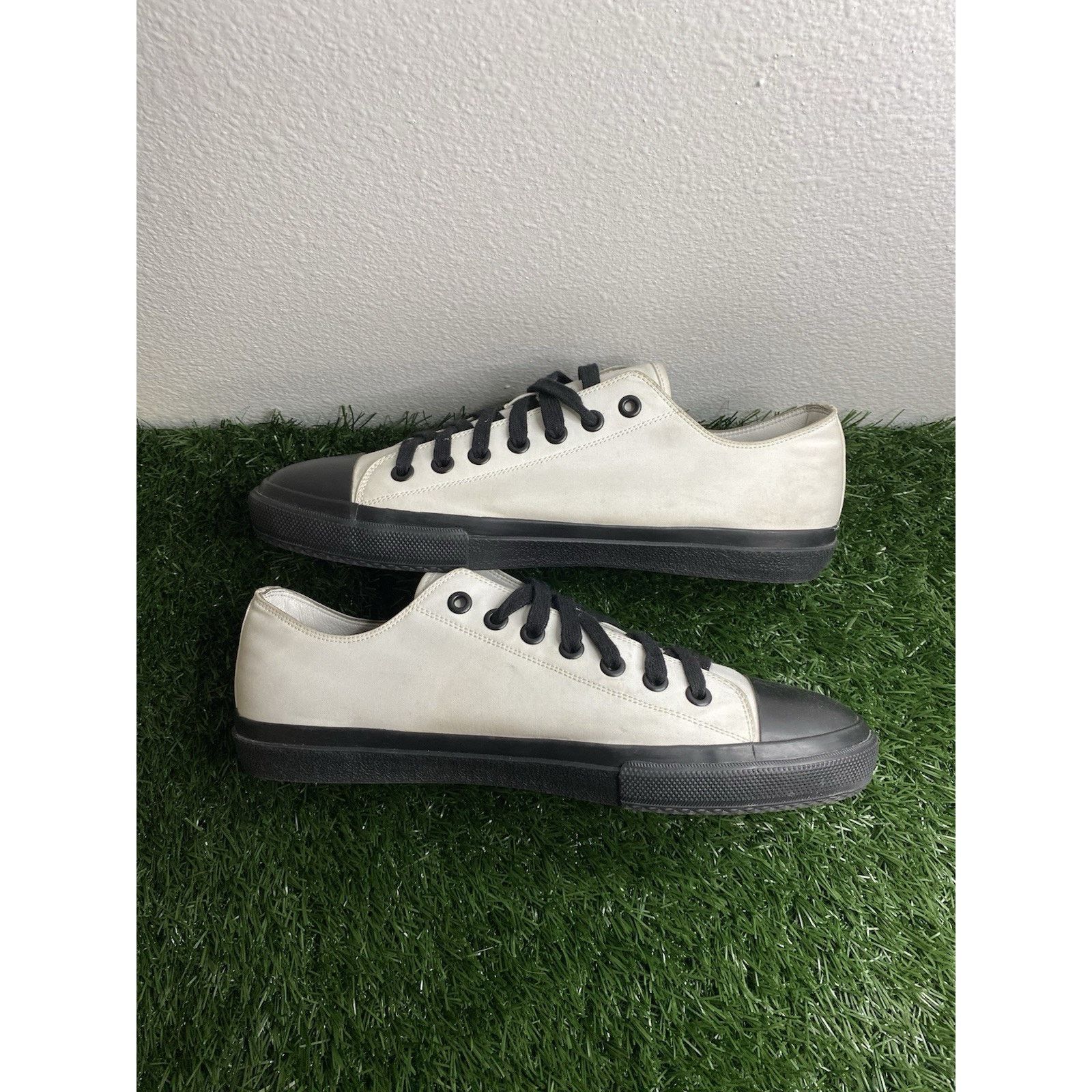 Burberry Burberry Two-Tone ‘white Black’ | ( Size 12-13 US ) Size US 13 / EU 46 - 4 Thumbnail