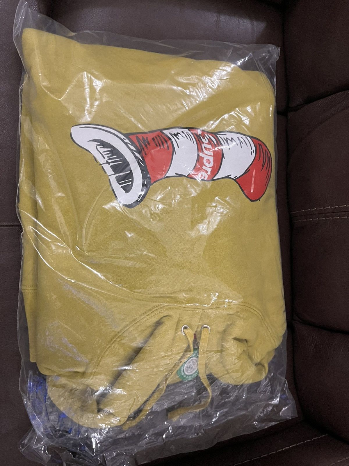 Supreme FW18 New Supreme CAT IN THE HAT hoodie size XL Size US XL / EU 56 / 4 - 2 Thumbnail