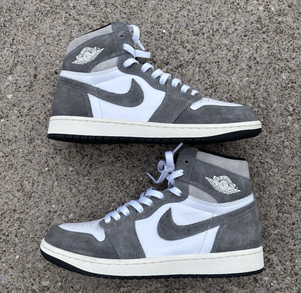 Jordan Brand Size 9 - Jordan 1 OG High Washed Black gently Worn OG All Size US 9 / EU 42 - 1 Thumbnail