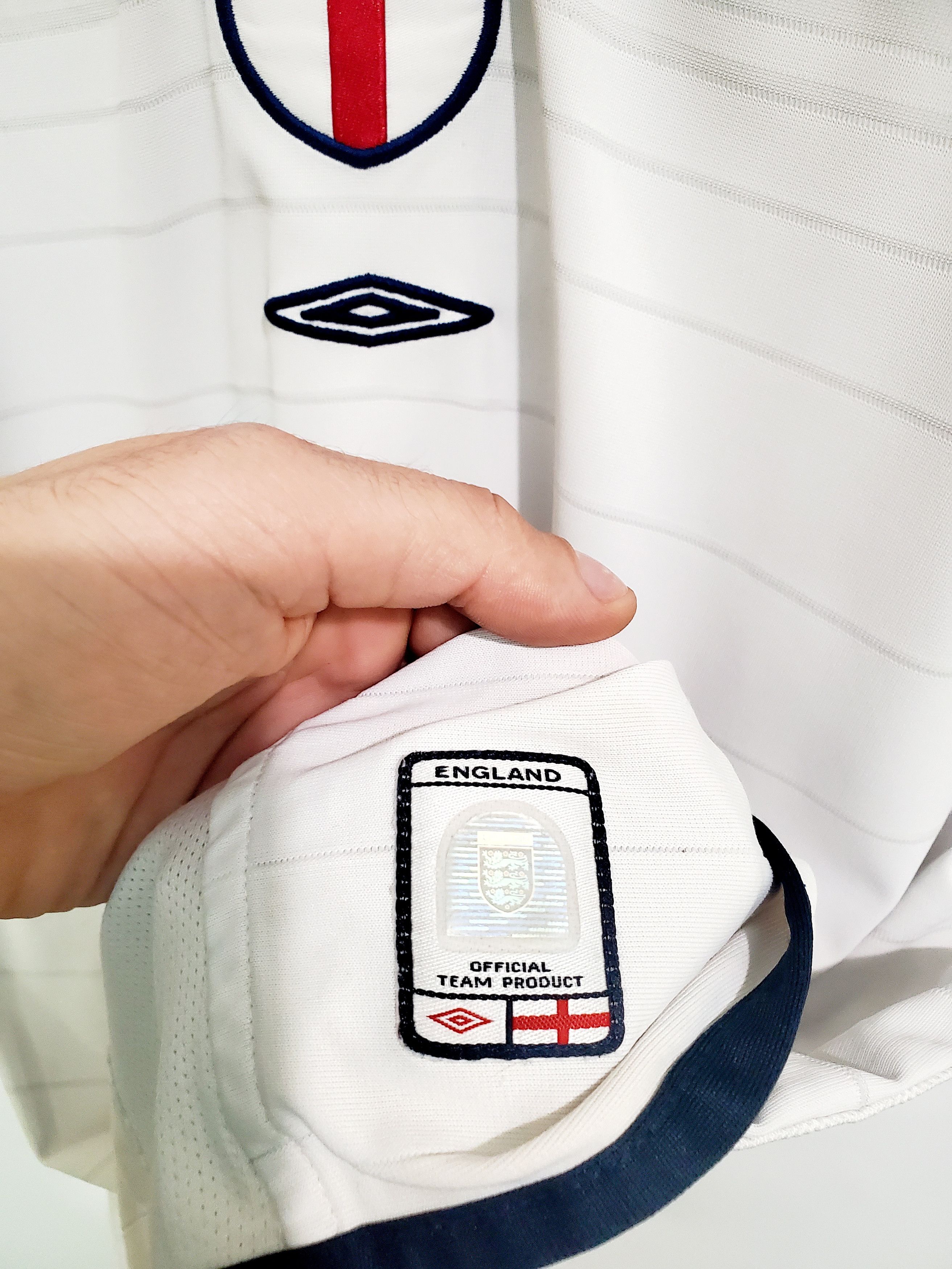 Other 2 IN 1 ENGLAND NATIONAL 2003/2005 HOME SOCCER JERSEY SIZE L Size US L / EU 52-54 / 3 - 4 Thumbnail