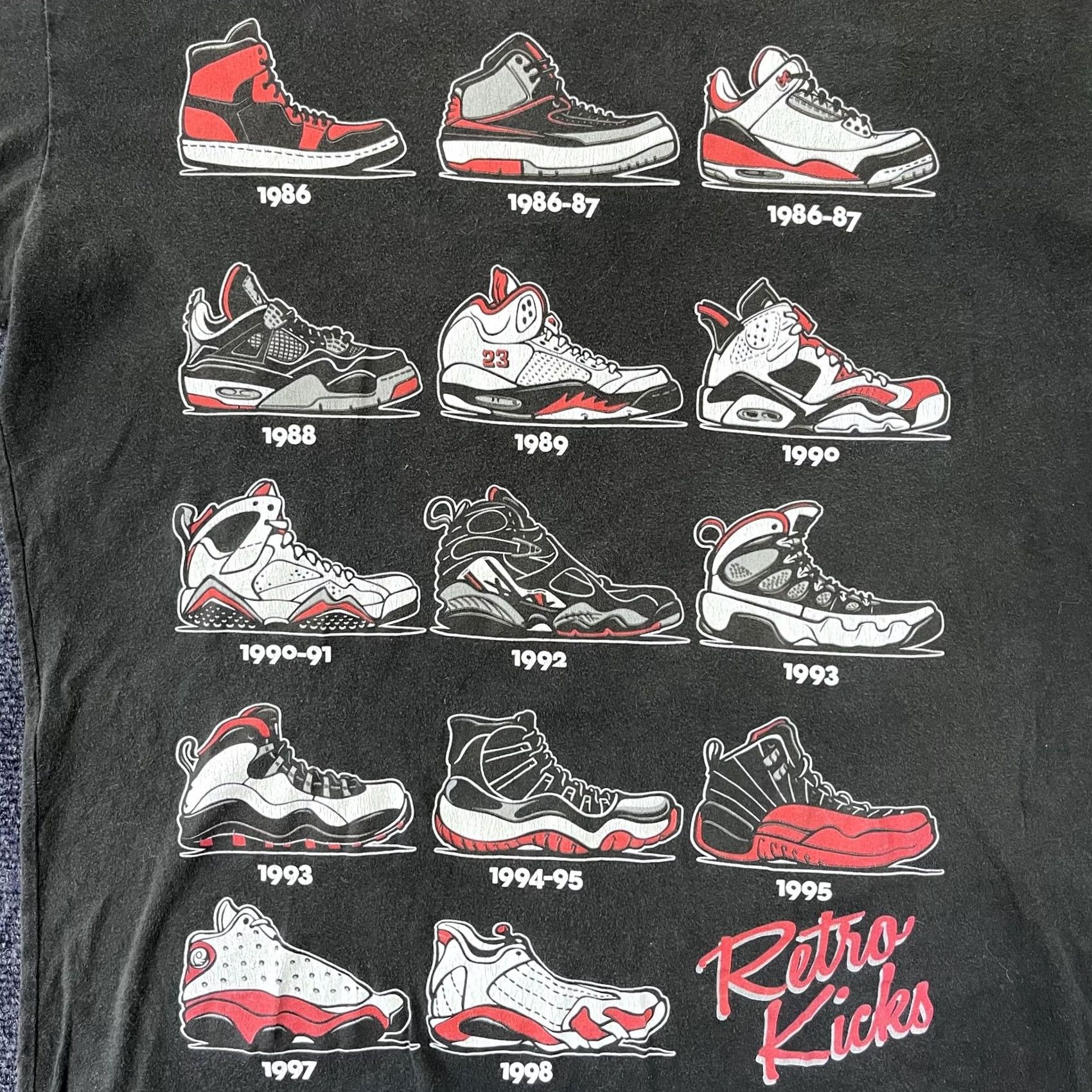 Vintage VINTAGE Retro Kicks Shirt Mens L Black Graphic Print Air Jordan 80s 90s Sneakers Mens Size US L / EU 52-54 / 3 - 2 Thumbnail