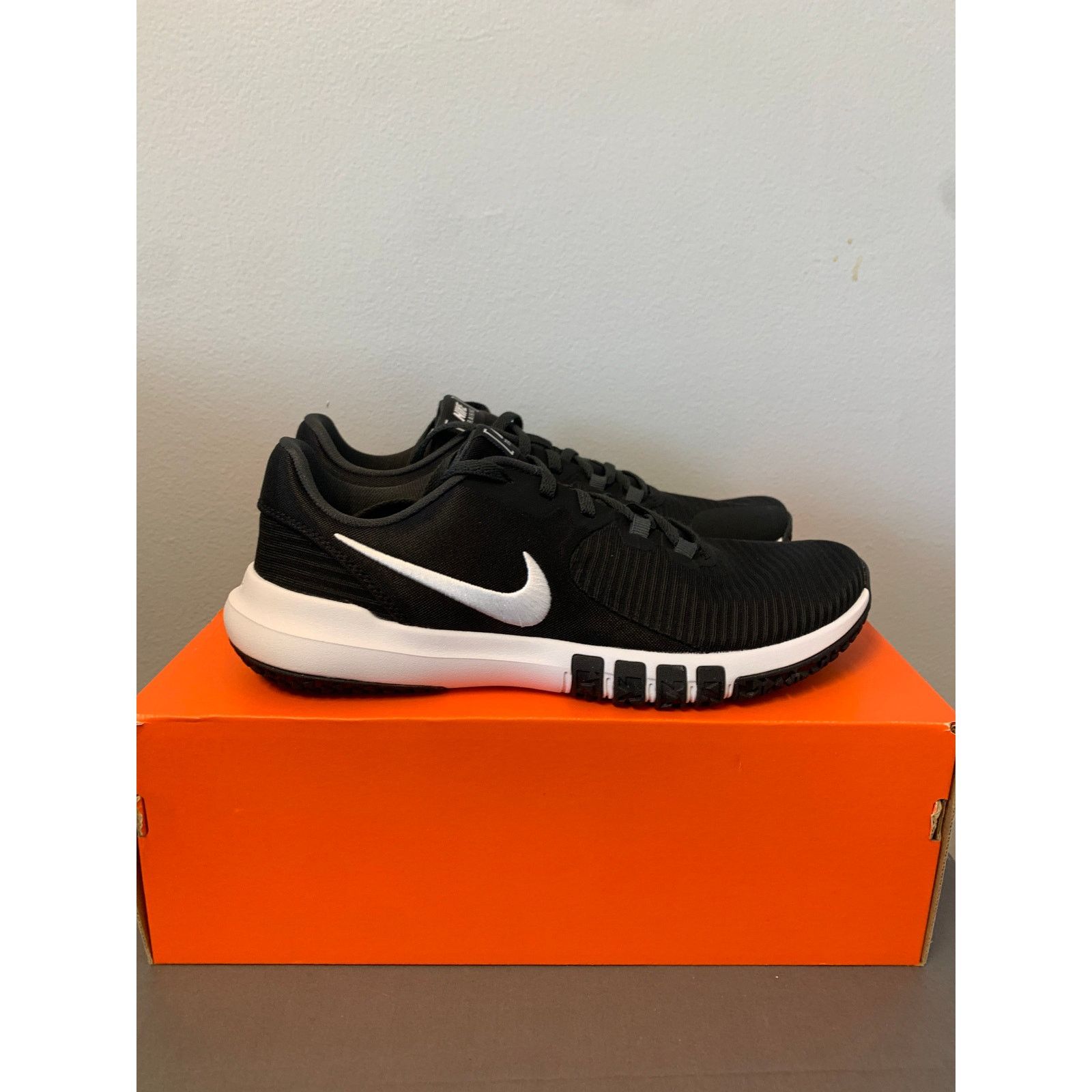 Nike Nike Flex Control TR4 Size 13 Black/White BRAND NEW Size US 13 / EU 46 - 1 Thumbnail