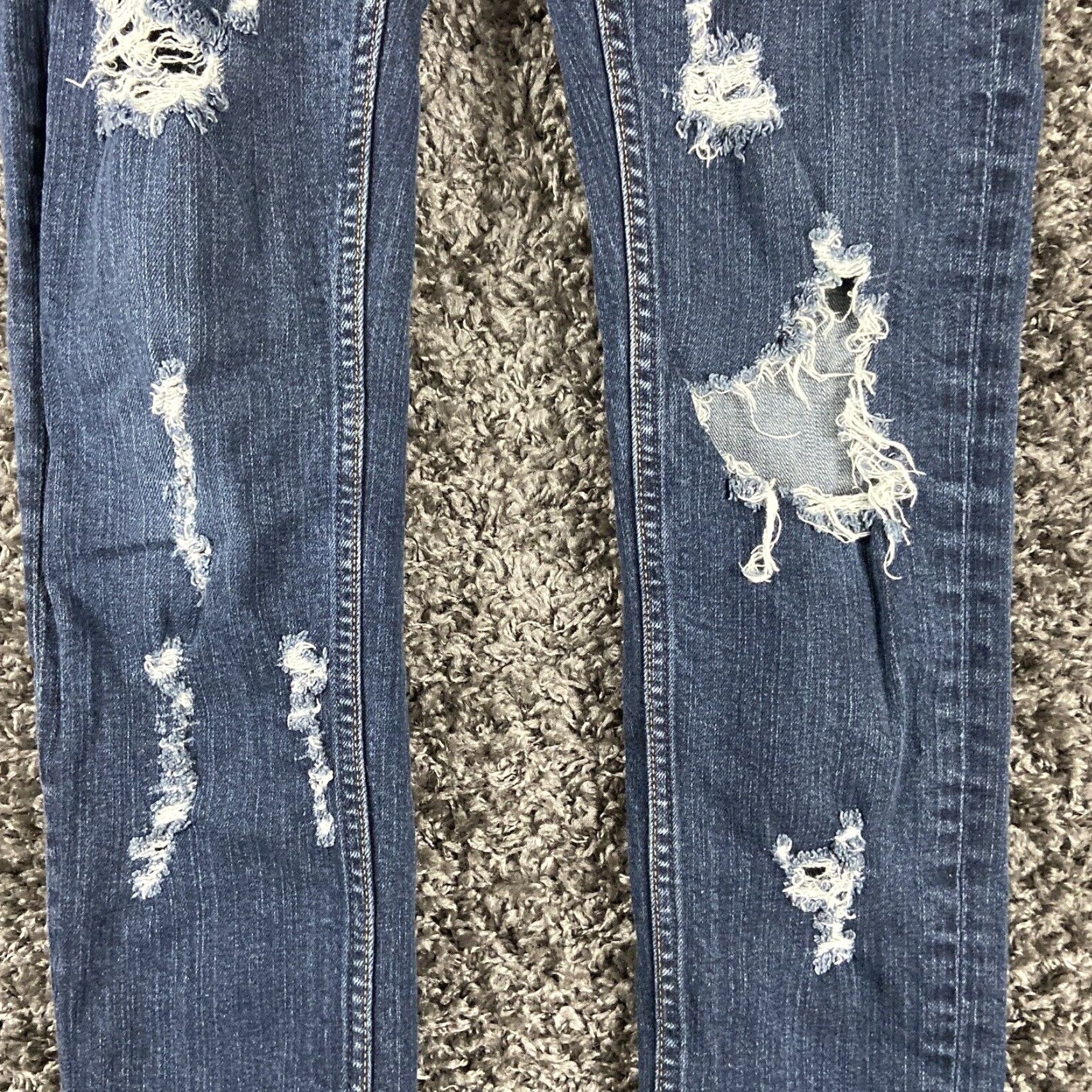 American Eagle Outfitters American Eagle Outfitters Jeans Adult Skinny 29x29 Blue Distressed Mens Size US 29 - 4 Thumbnail
