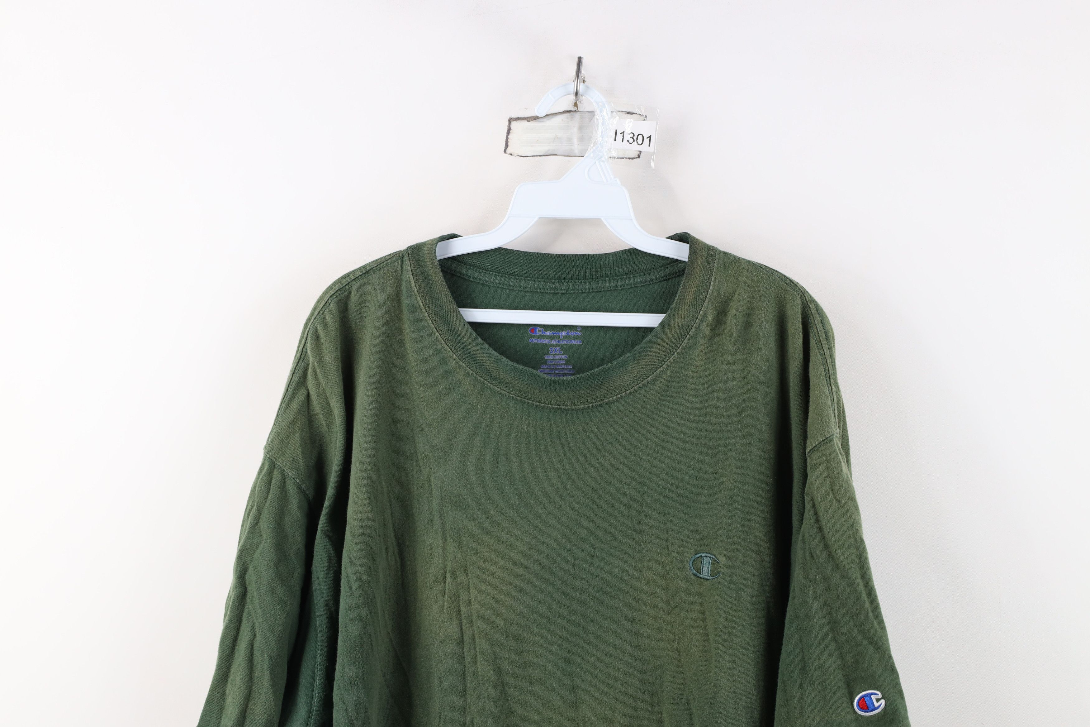 Champion Vintage Y2K Champion Sun Faded Classic Logo T-Shirt Green Size US XXL / EU 58 / 5 - 2 Thumbnail